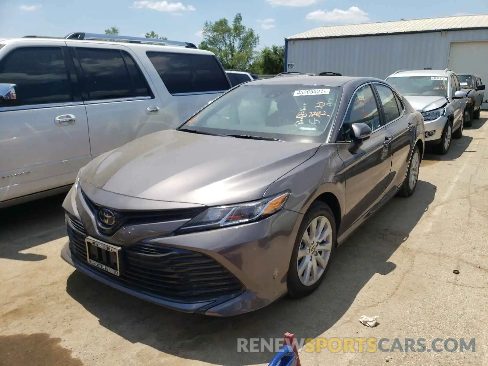 2 Photograph of a damaged car 4T1C11BK7LU007762 TOYOTA CAMRY 2020