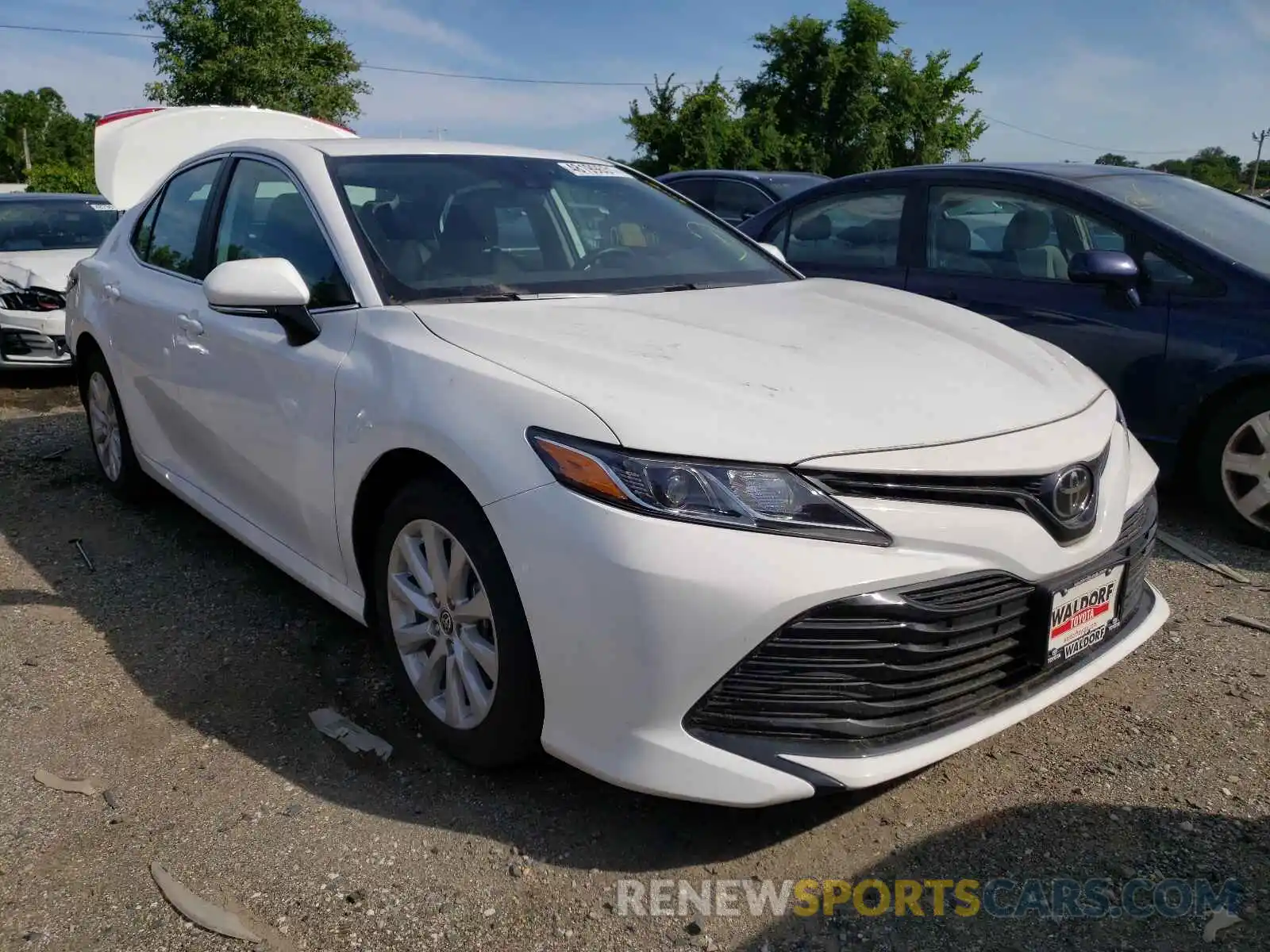 1 Photograph of a damaged car 4T1C11BK7LU011245 TOYOTA CAMRY 2020