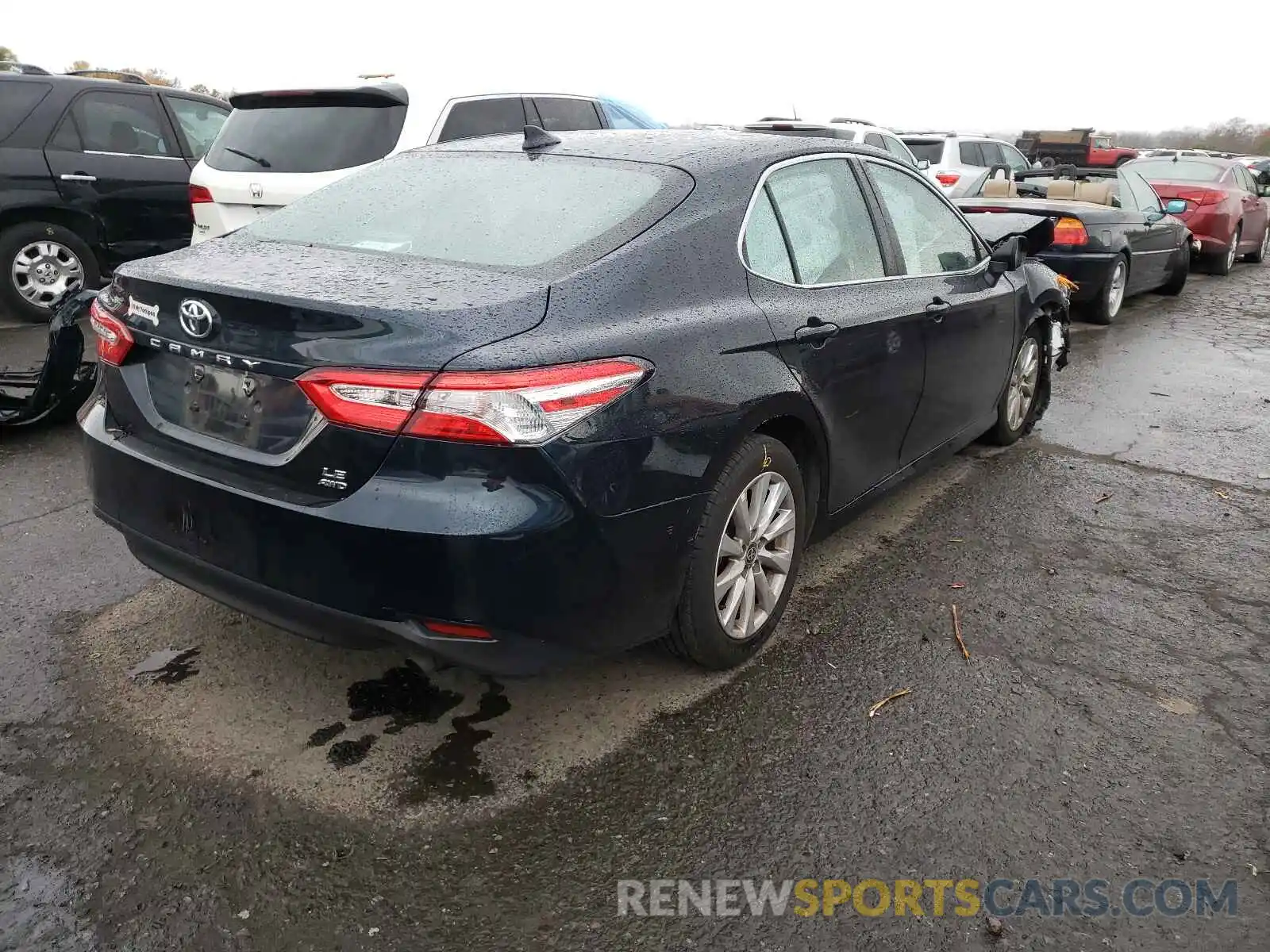 4 Photograph of a damaged car 4T1C11BK7LU015263 TOYOTA CAMRY 2020