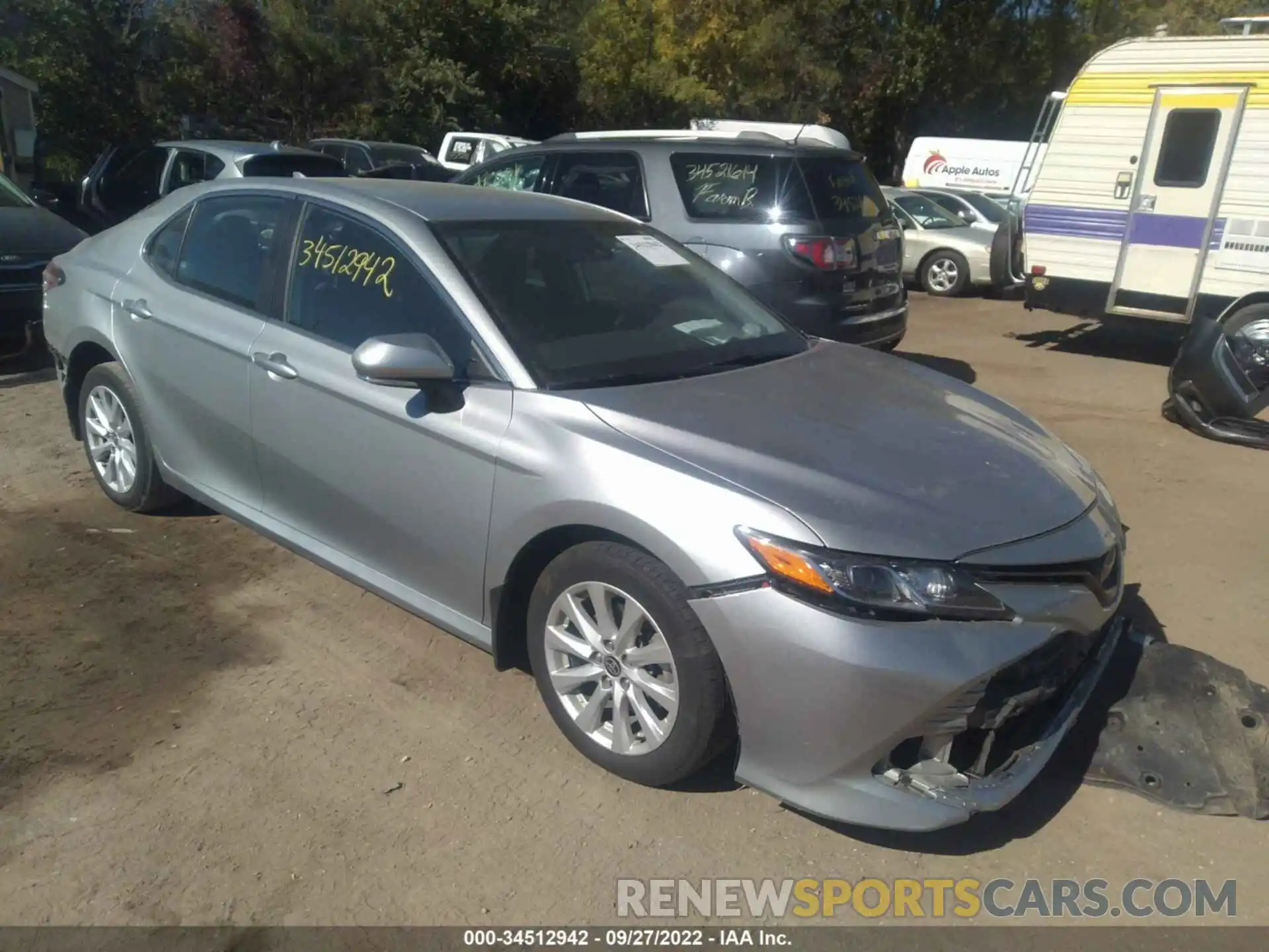 1 Photograph of a damaged car 4T1C11BK7LU018521 TOYOTA CAMRY 2020