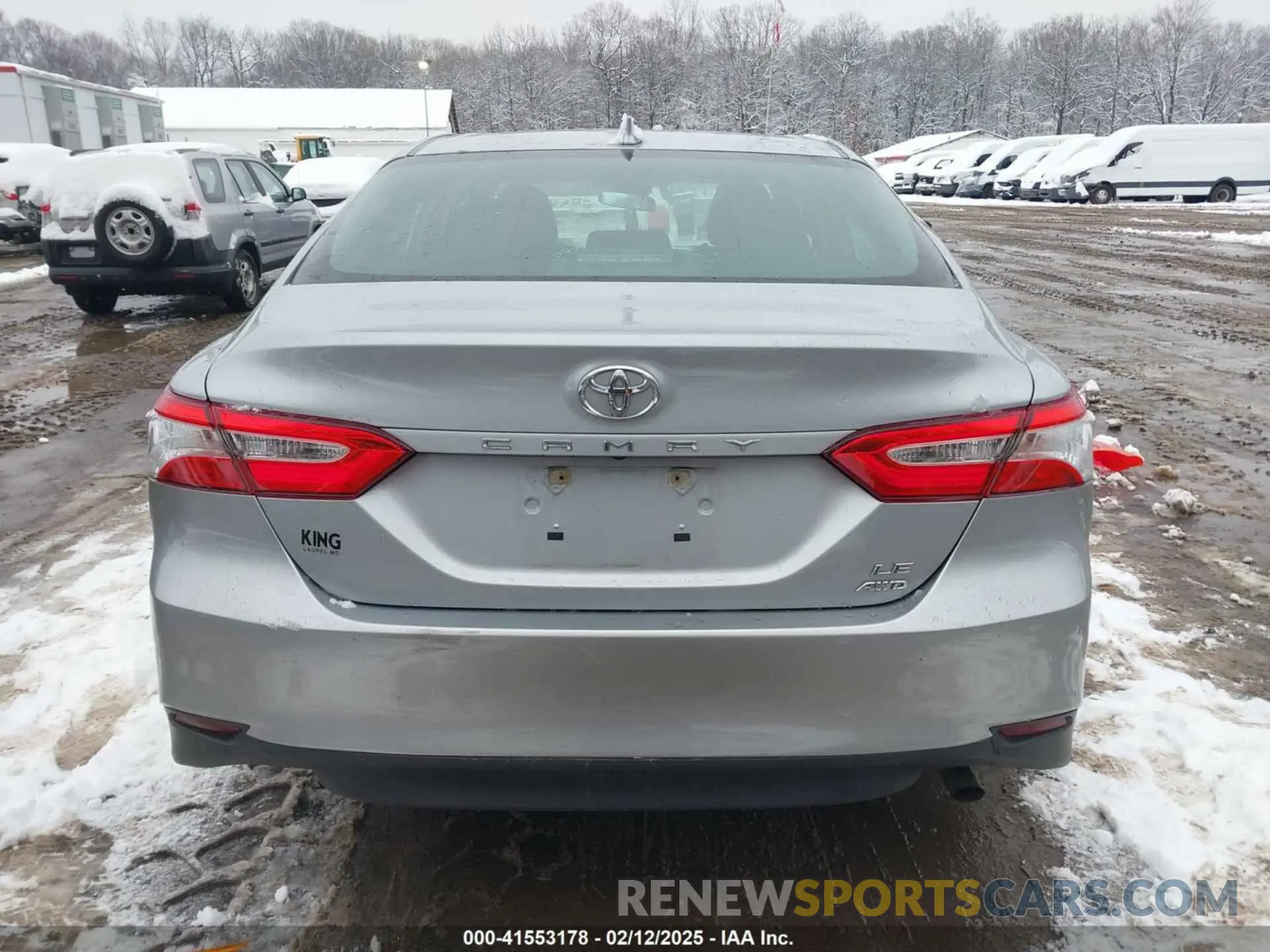 17 Photograph of a damaged car 4T1C11BK9LU005026 TOYOTA CAMRY 2020