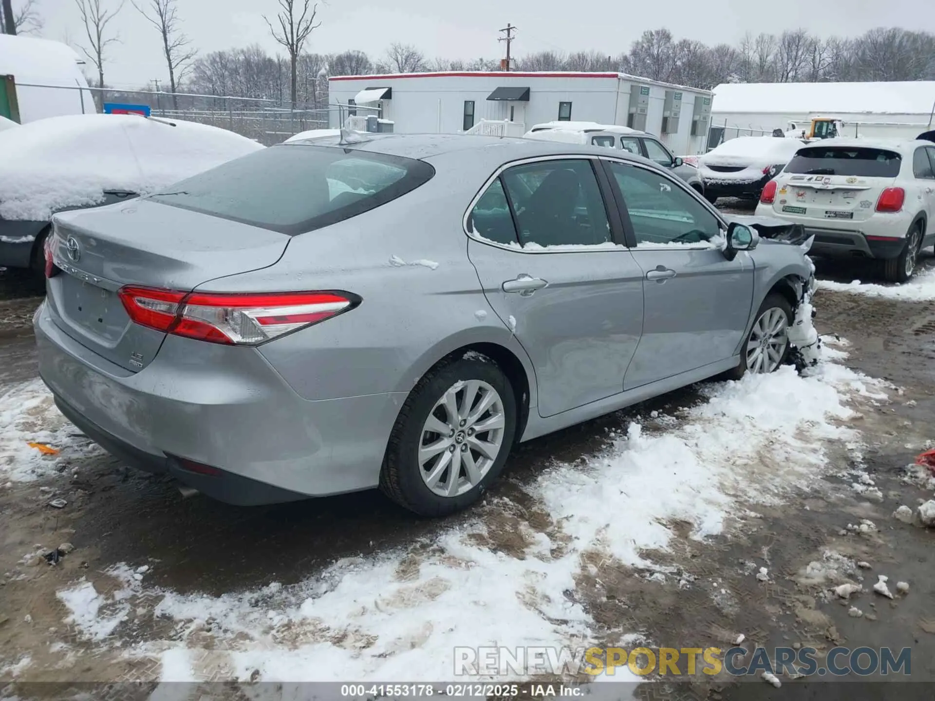 4 Photograph of a damaged car 4T1C11BK9LU005026 TOYOTA CAMRY 2020