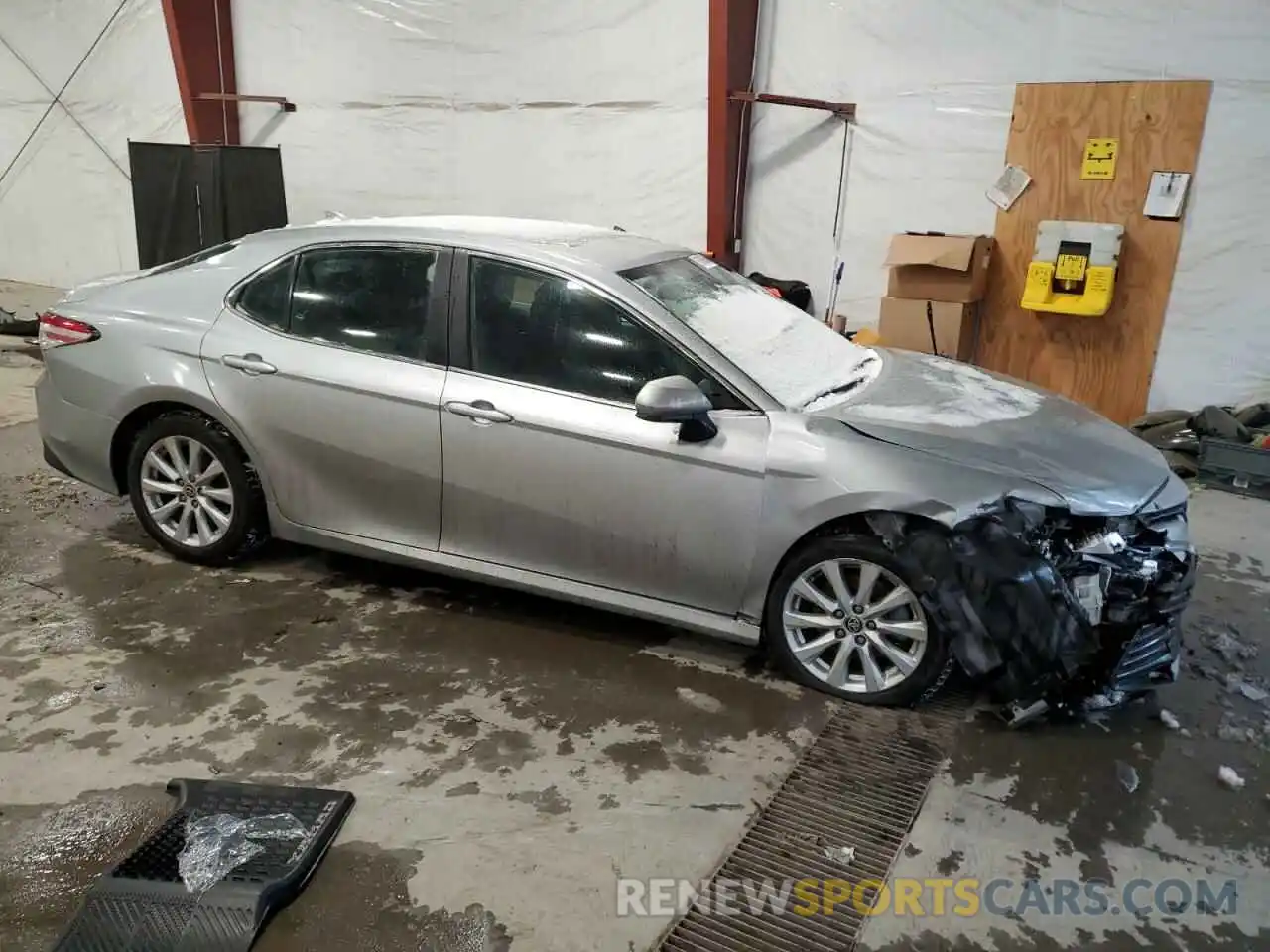 4 Photograph of a damaged car 4T1C11BK9LU009772 TOYOTA CAMRY 2020