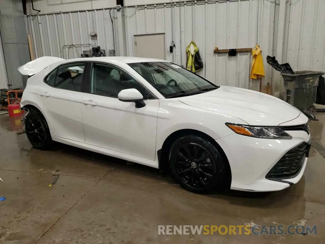 4 Photograph of a damaged car 4T1C11BK9LU011053 TOYOTA CAMRY 2020
