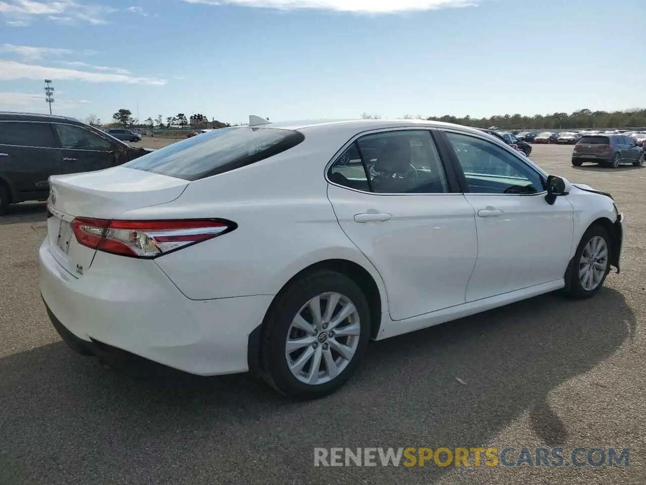 3 Photograph of a damaged car 4T1C11BK9LU016270 TOYOTA CAMRY 2020