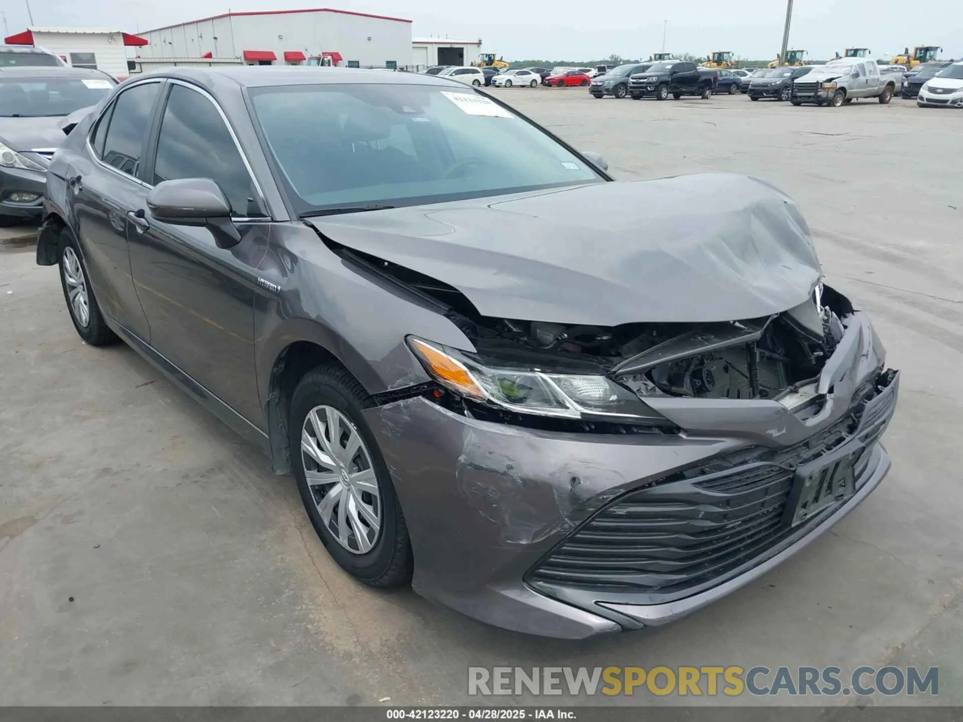 1 Photograph of a damaged car 4T1C31AK0LU523389 TOYOTA CAMRY 2020