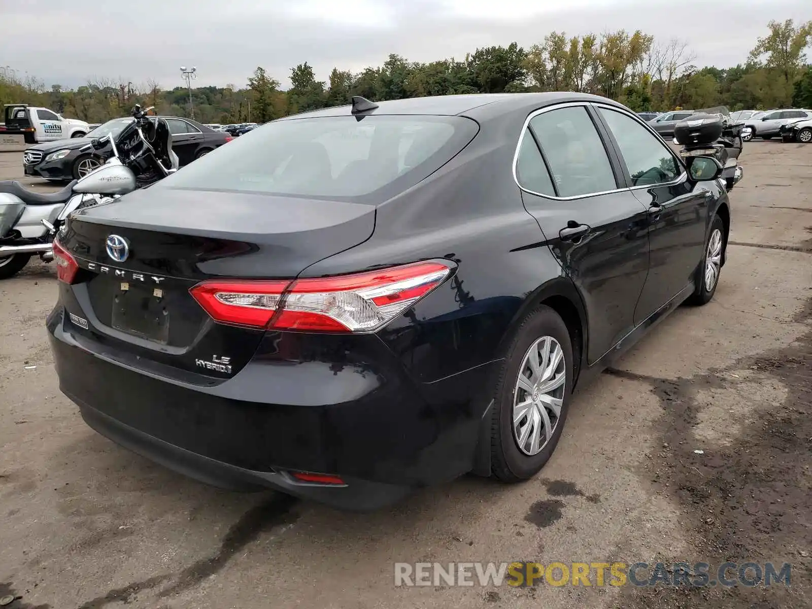 4 Photograph of a damaged car 4T1C31AK0LU527412 TOYOTA CAMRY 2020