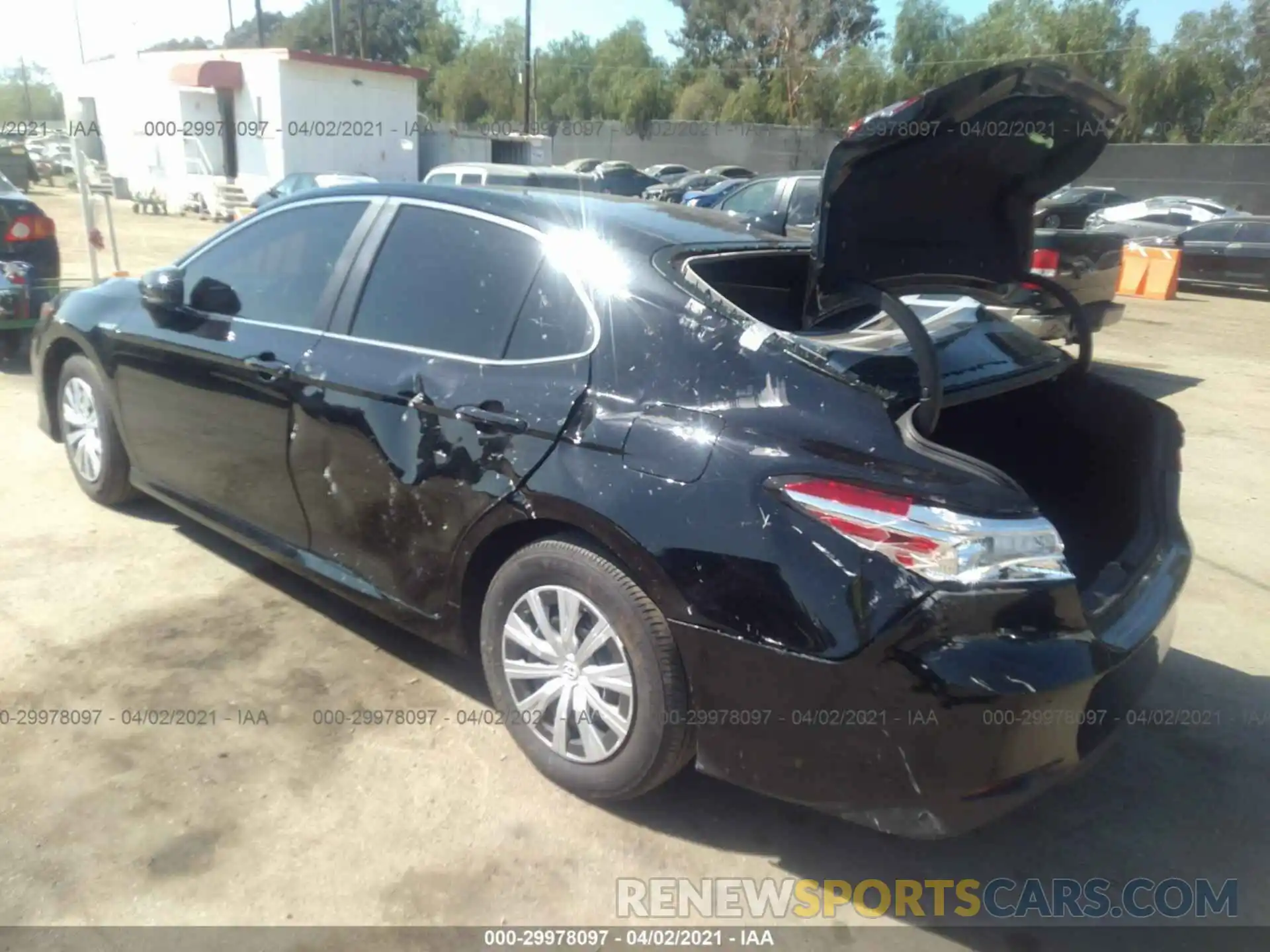 3 Photograph of a damaged car 4T1C31AK0LU535235 TOYOTA CAMRY 2020