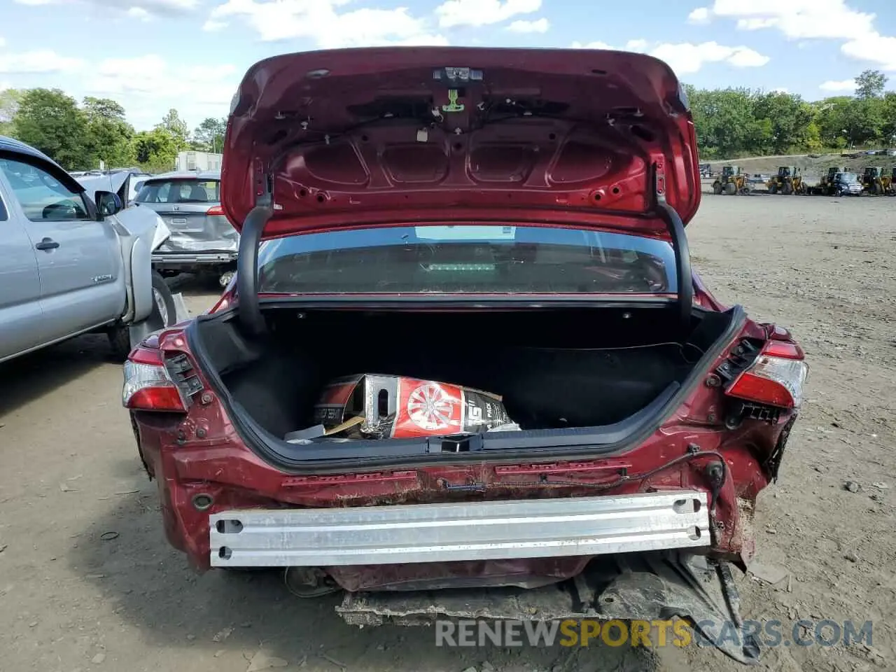6 Photograph of a damaged car 4T1C31AK0LU538006 TOYOTA CAMRY 2020