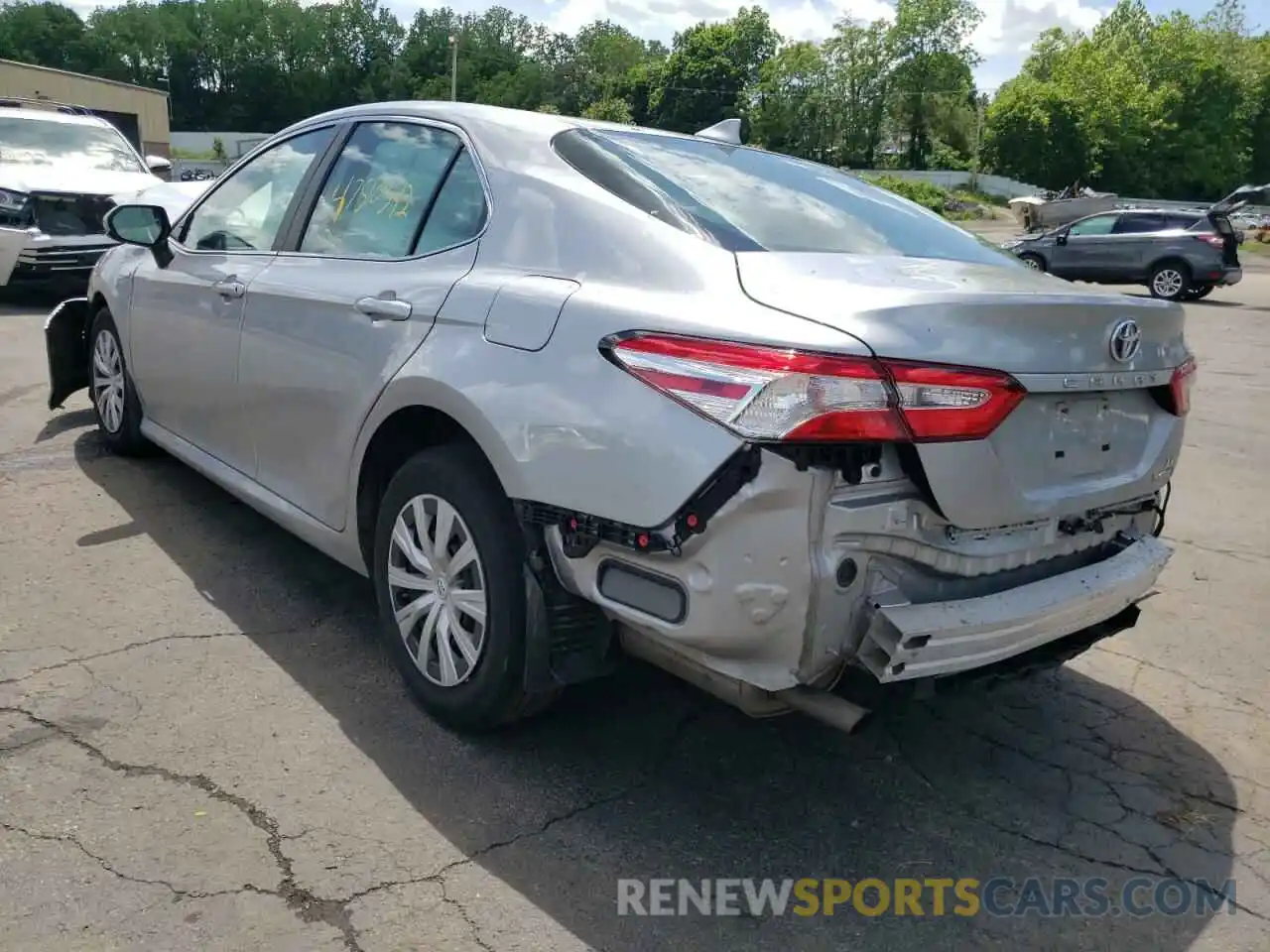 3 Photograph of a damaged car 4T1C31AK0LU544274 TOYOTA CAMRY 2020