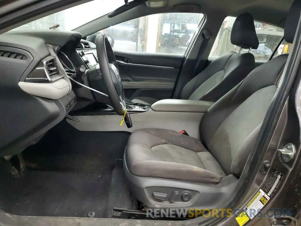 7 Photograph of a damaged car 4T1C31AK0LU545263 TOYOTA CAMRY 2020