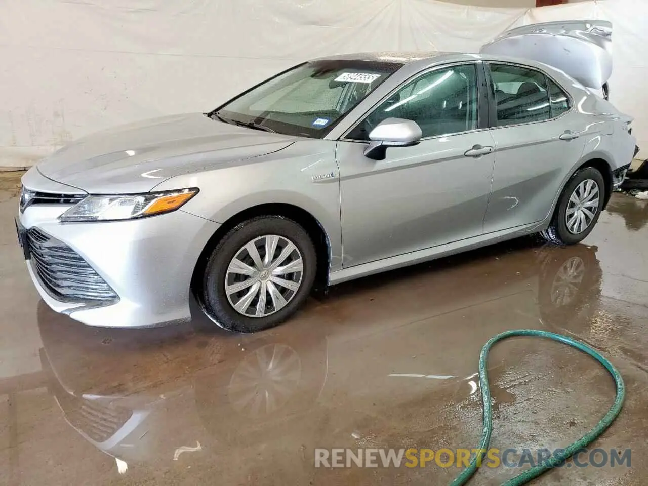 1 Photograph of a damaged car 4T1C31AK1LU015920 TOYOTA CAMRY 2020