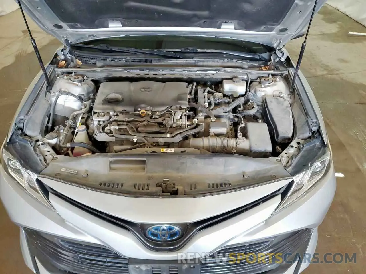 11 Photograph of a damaged car 4T1C31AK1LU015920 TOYOTA CAMRY 2020