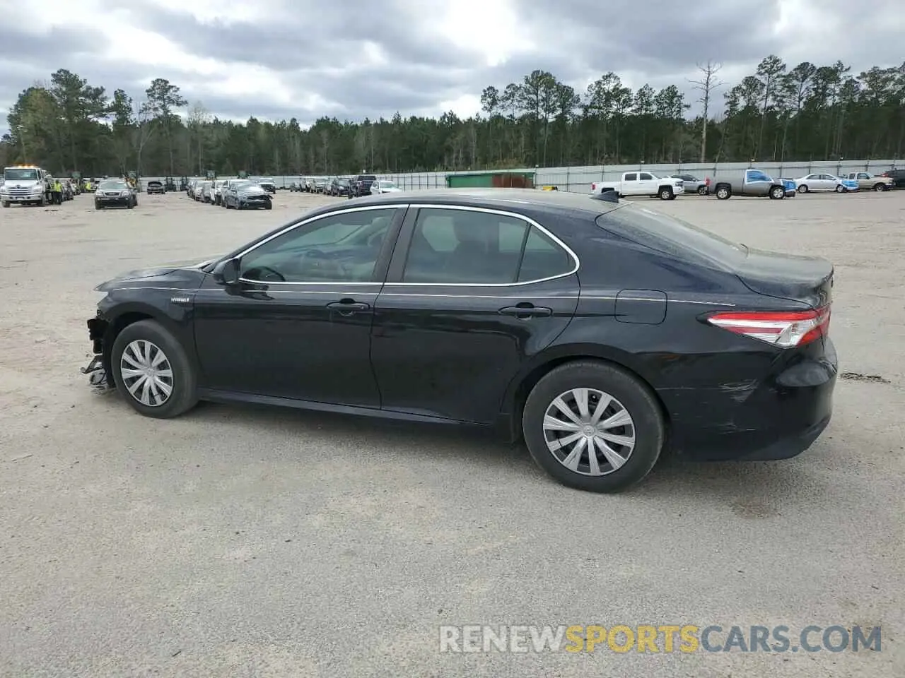 2 Photograph of a damaged car 4T1C31AK1LU529704 TOYOTA CAMRY 2020