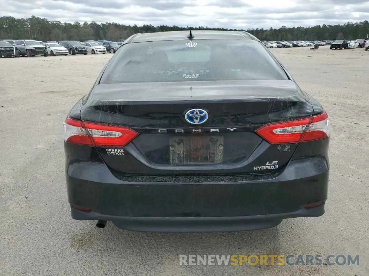 6 Photograph of a damaged car 4T1C31AK1LU529704 TOYOTA CAMRY 2020