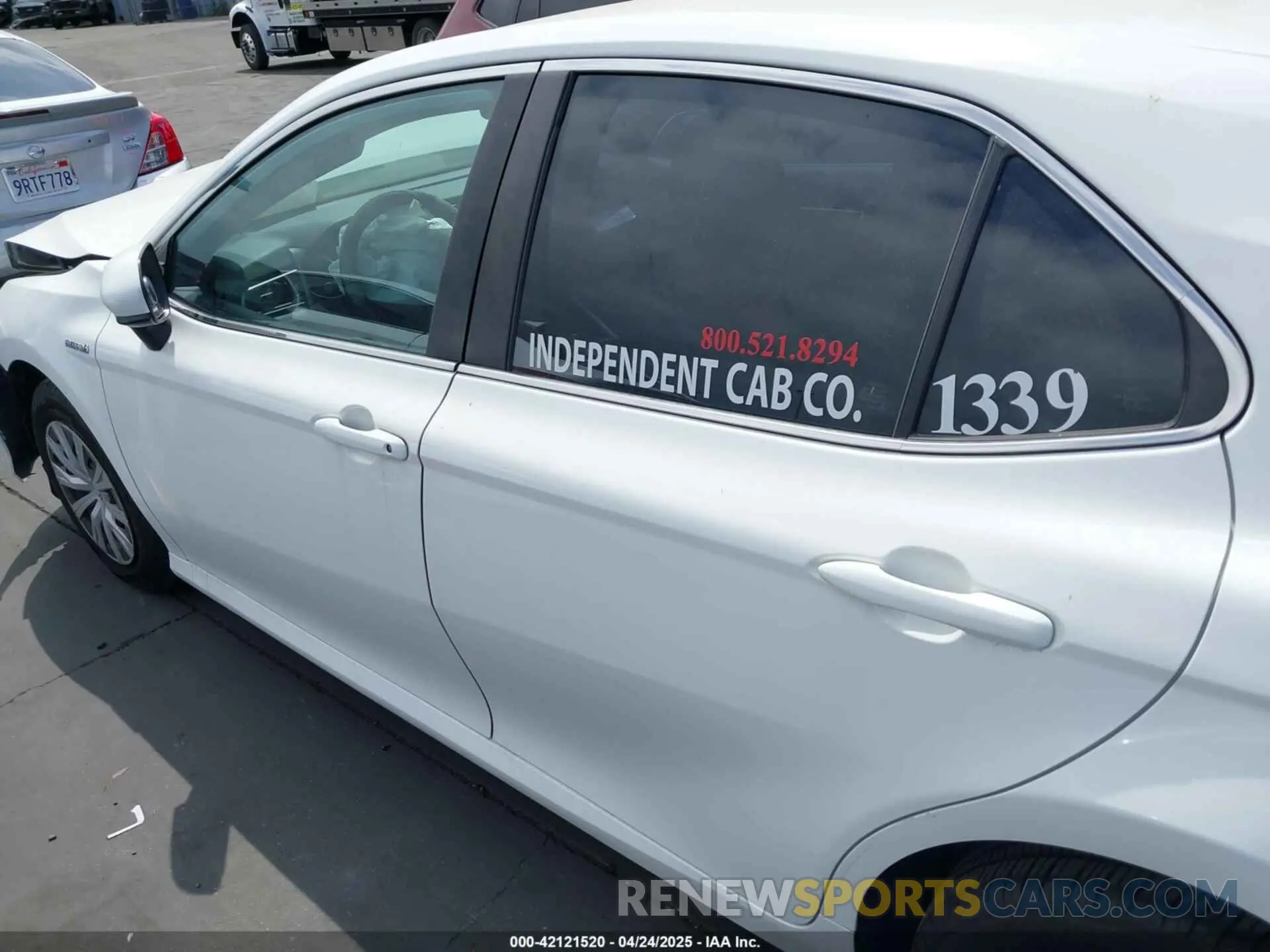 15 Photograph of a damaged car 4T1C31AK1LU538063 TOYOTA CAMRY 2020