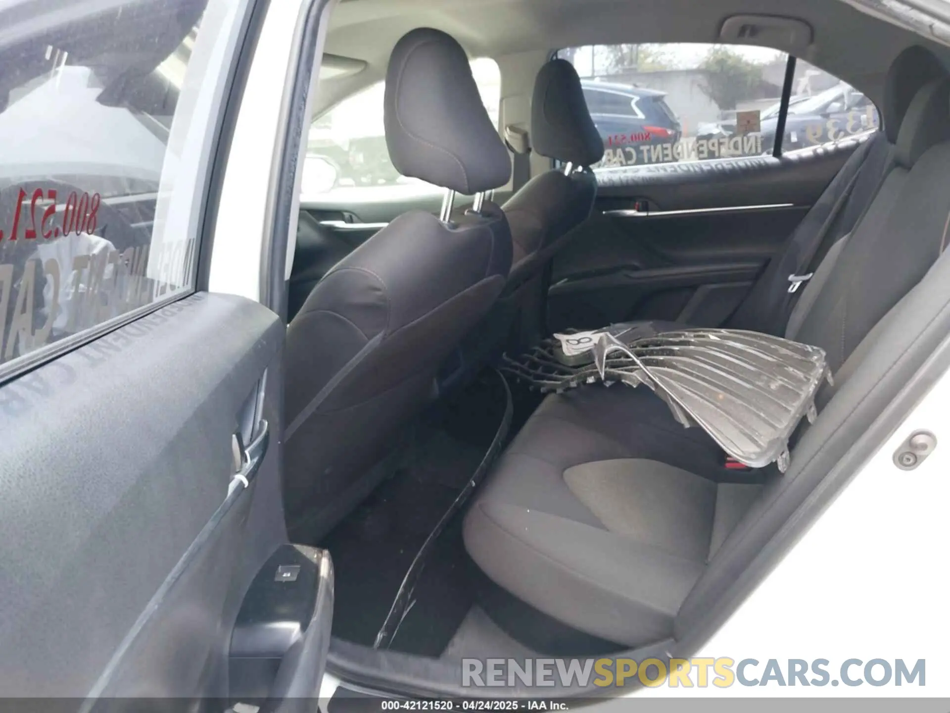 22 Photograph of a damaged car 4T1C31AK1LU538063 TOYOTA CAMRY 2020