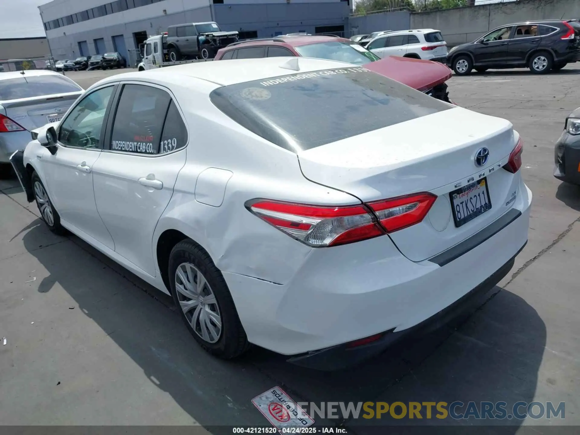 3 Photograph of a damaged car 4T1C31AK1LU538063 TOYOTA CAMRY 2020