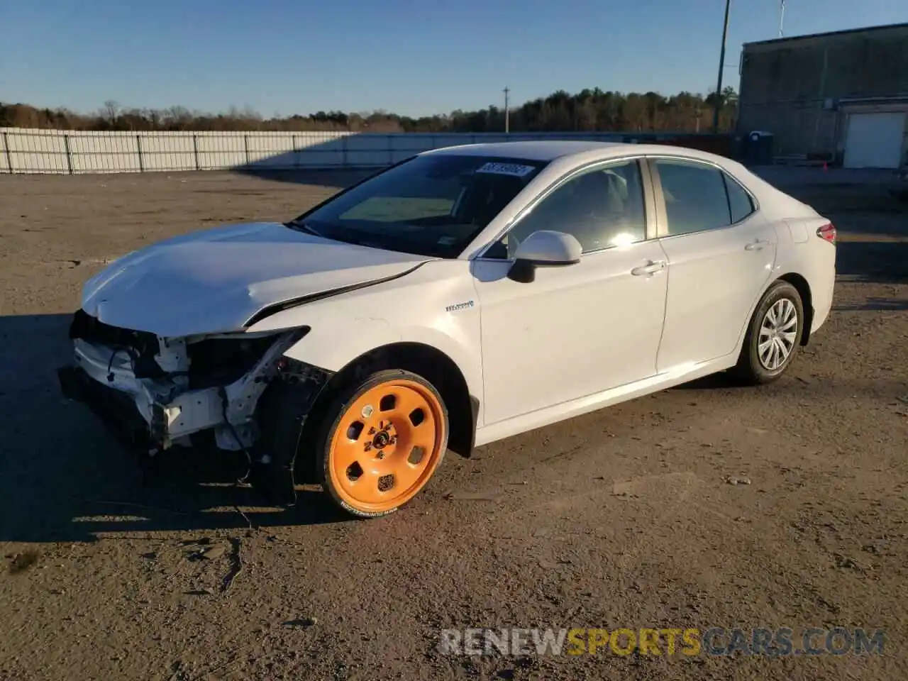 1 Photograph of a damaged car 4T1C31AK1LU539102 TOYOTA CAMRY 2020