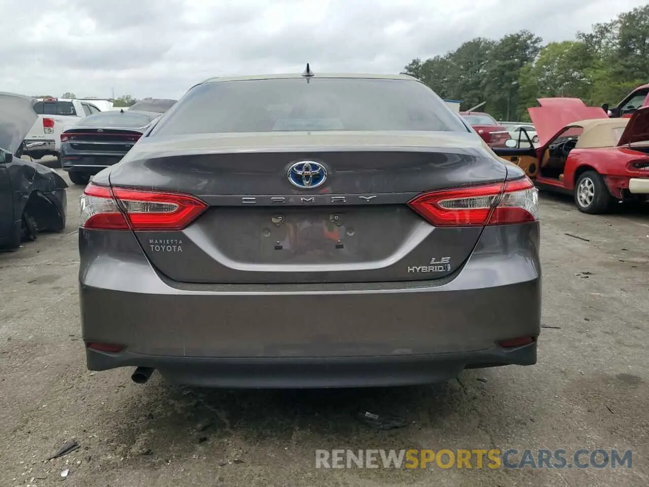 6 Photograph of a damaged car 4T1C31AK1LU539598 TOYOTA CAMRY 2020