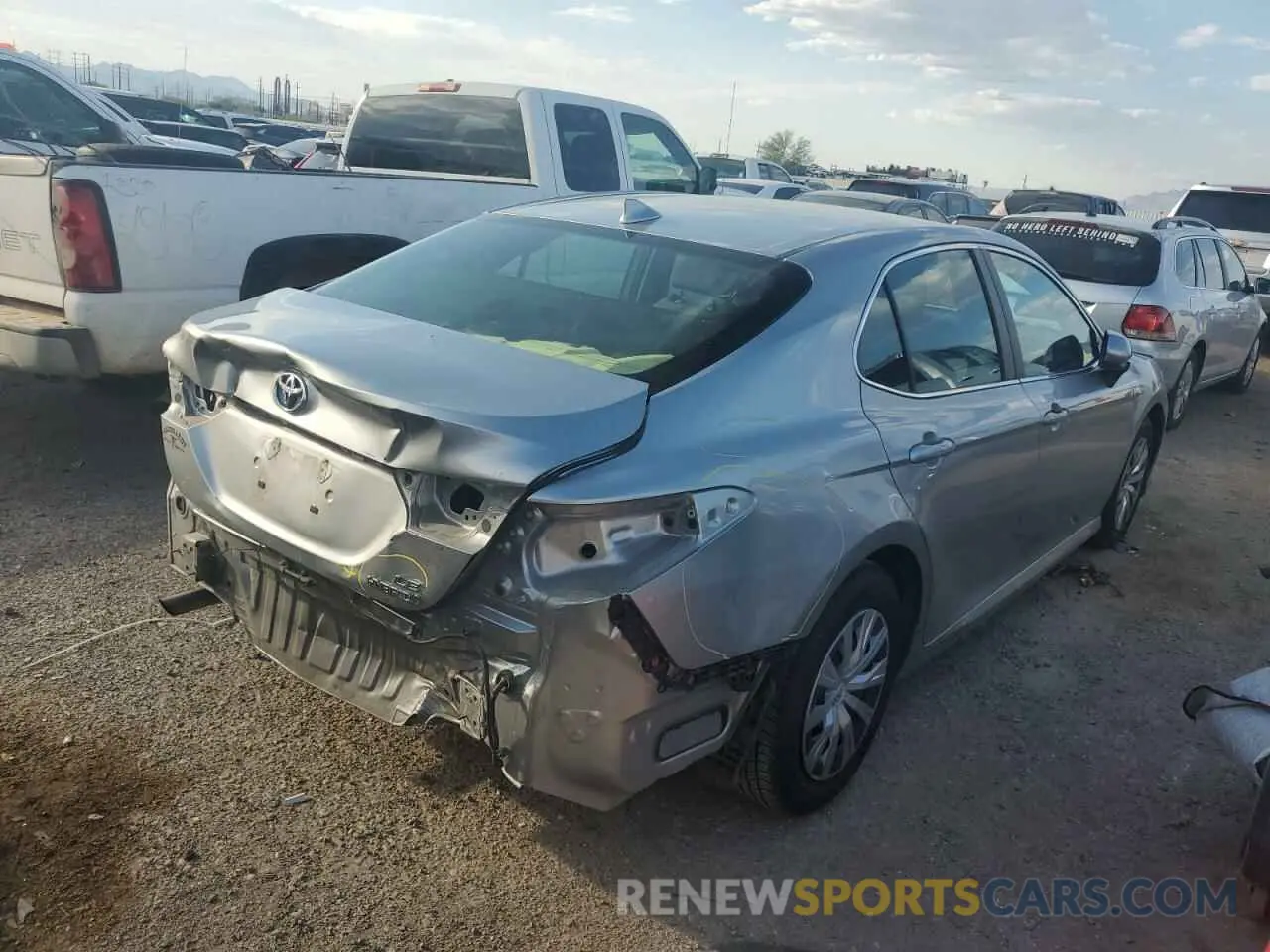 3 Photograph of a damaged car 4T1C31AK1LU540248 TOYOTA CAMRY 2020