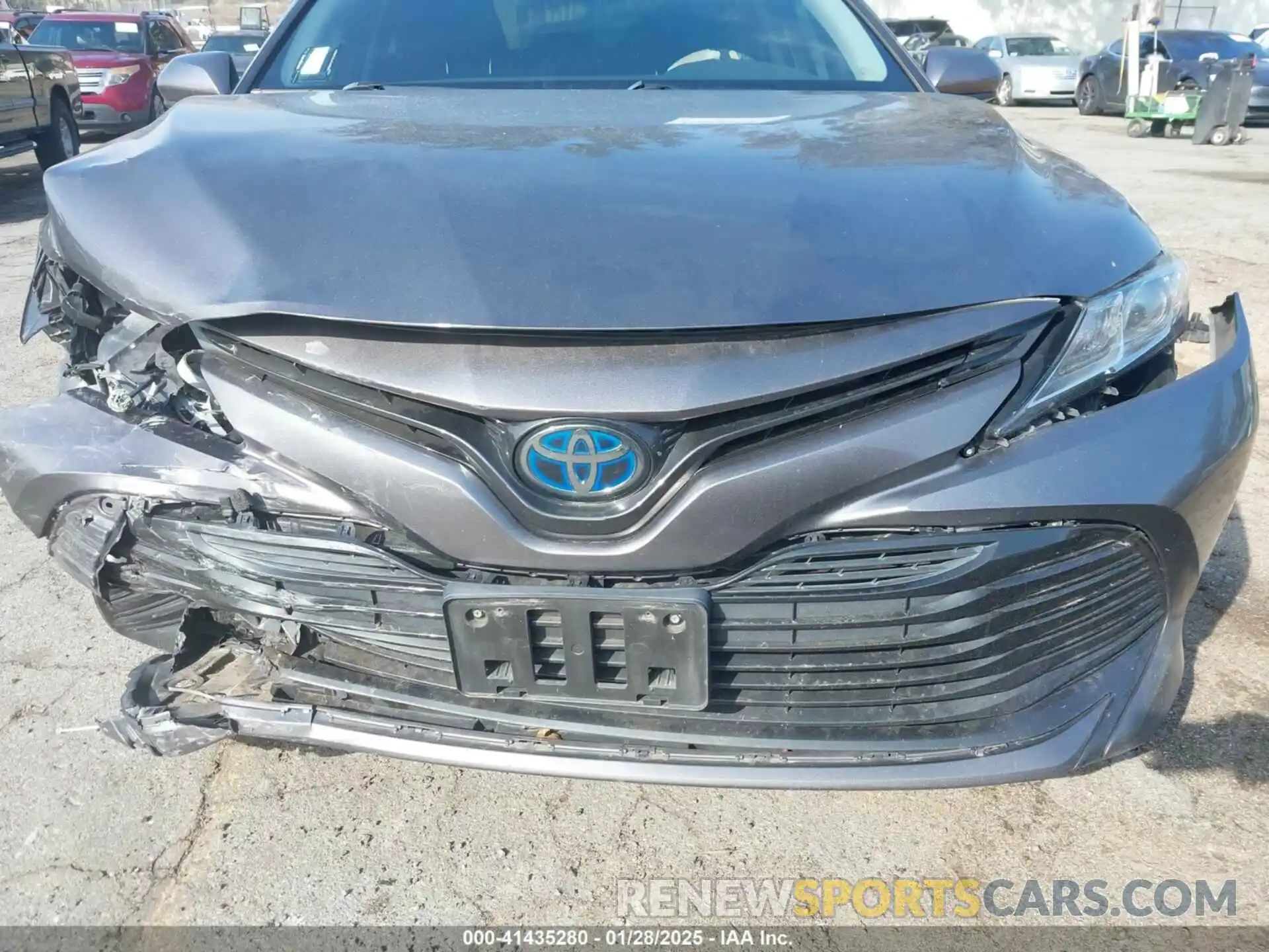 12 Photograph of a damaged car 4T1C31AK1LU540752 TOYOTA CAMRY 2020