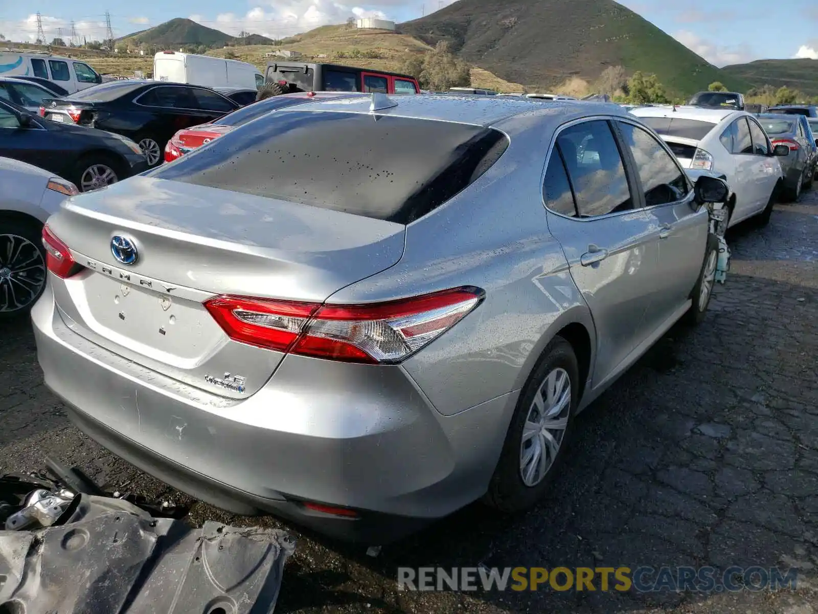 4 Photograph of a damaged car 4T1C31AK1LU544512 TOYOTA CAMRY 2020