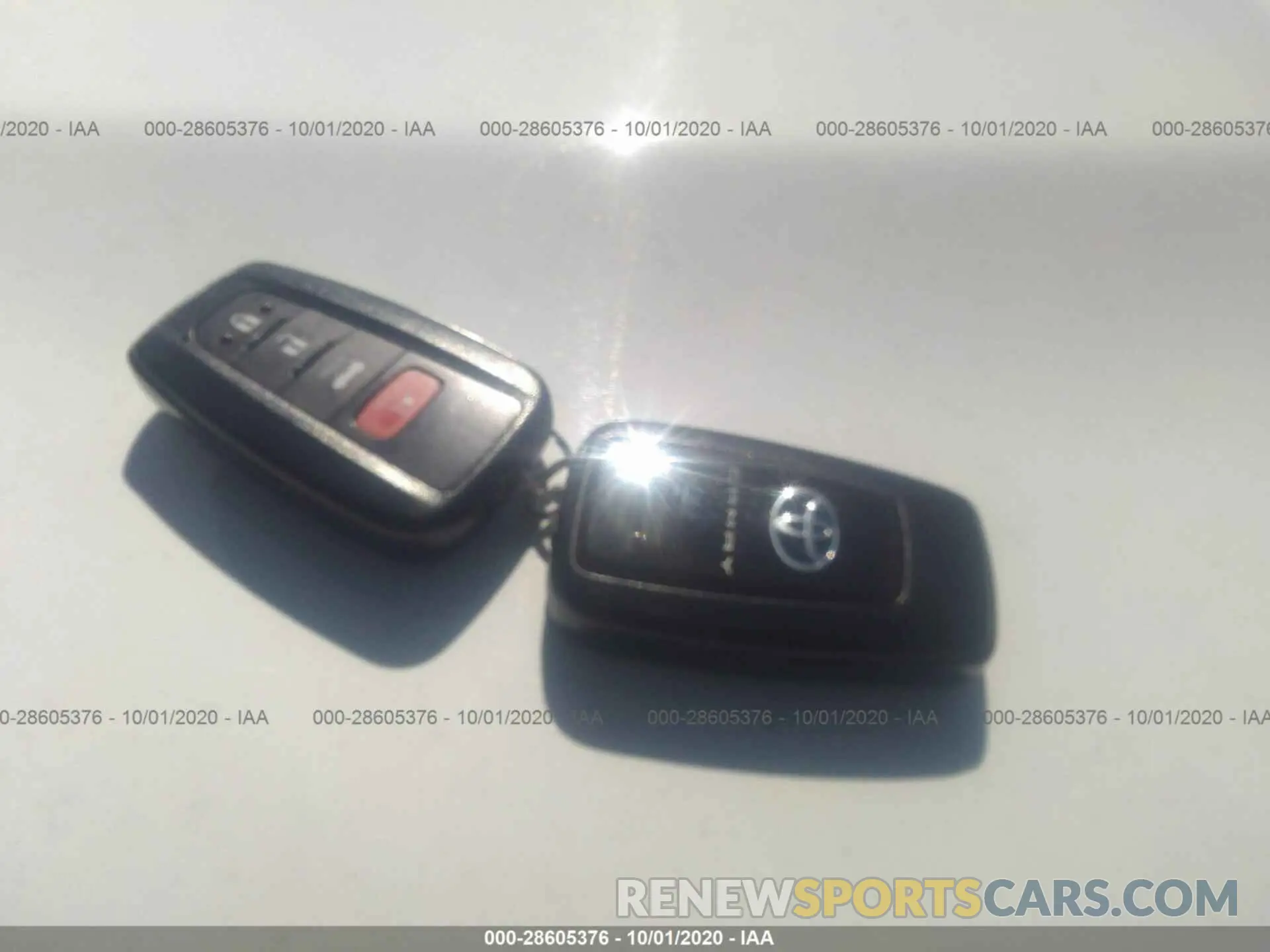 11 Photograph of a damaged car 4T1C31AK2LU013061 TOYOTA CAMRY 2020