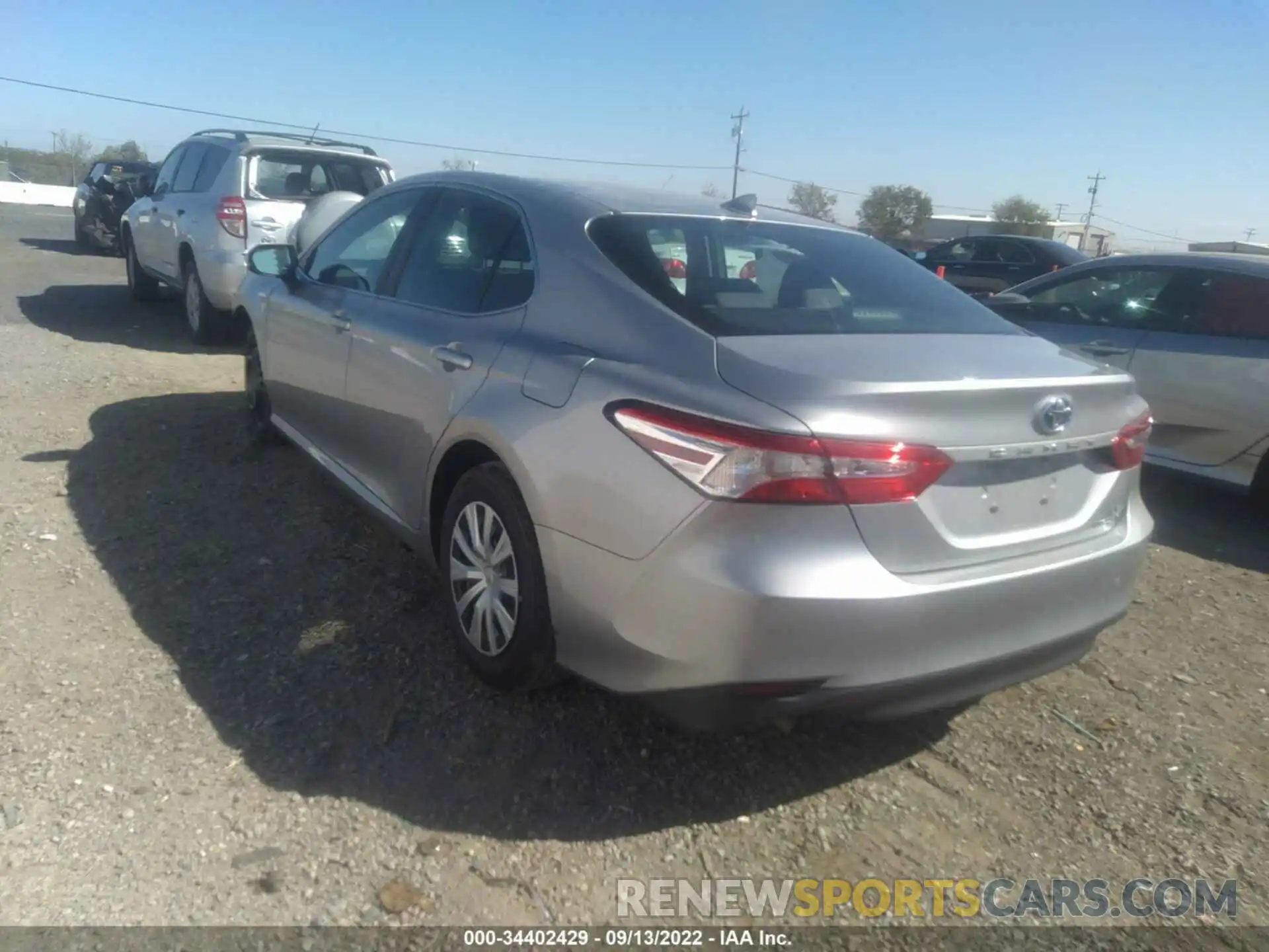 3 Photograph of a damaged car 4T1C31AK2LU013237 TOYOTA CAMRY 2020