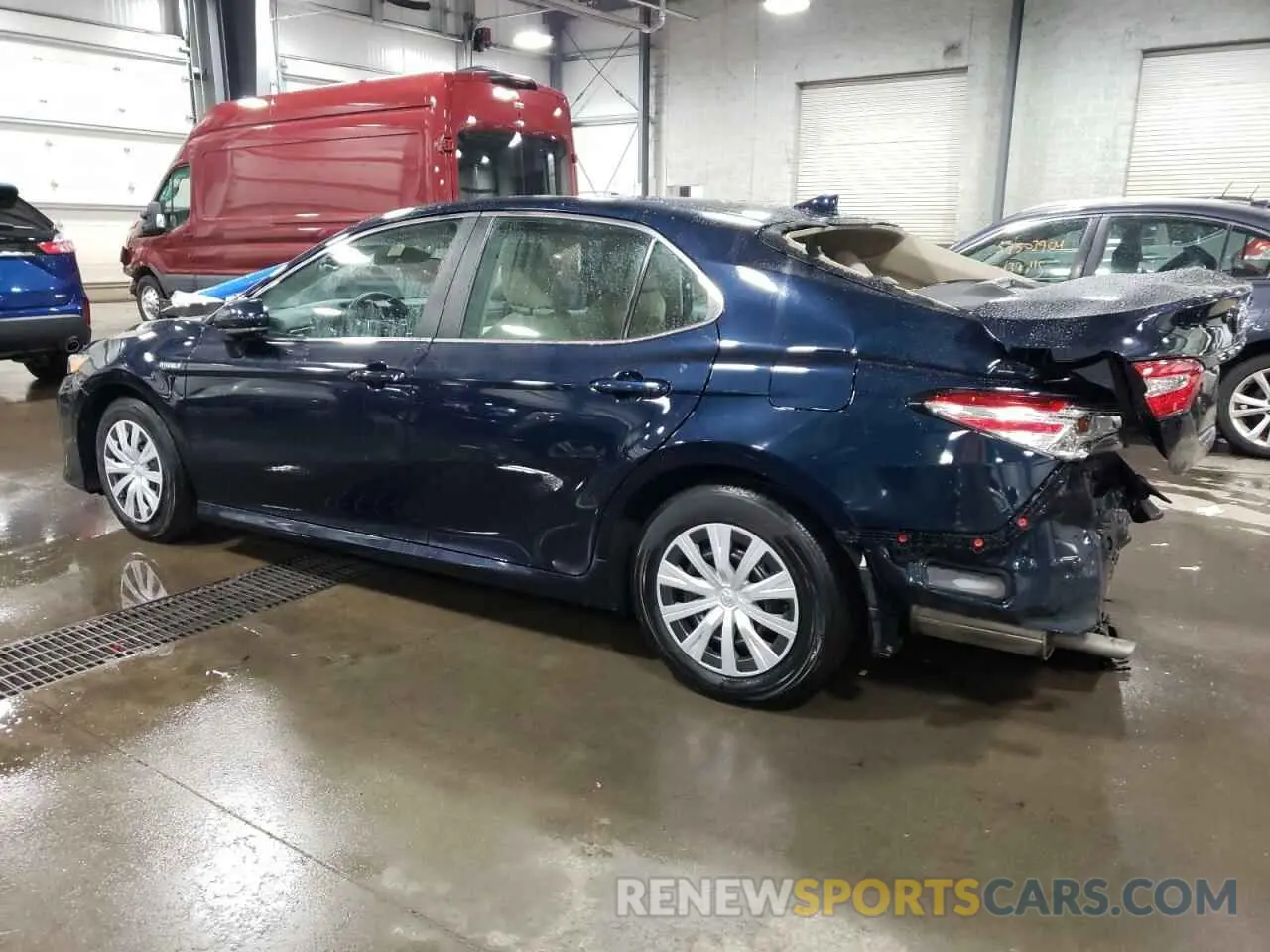 2 Photograph of a damaged car 4T1C31AK2LU530540 TOYOTA CAMRY 2020