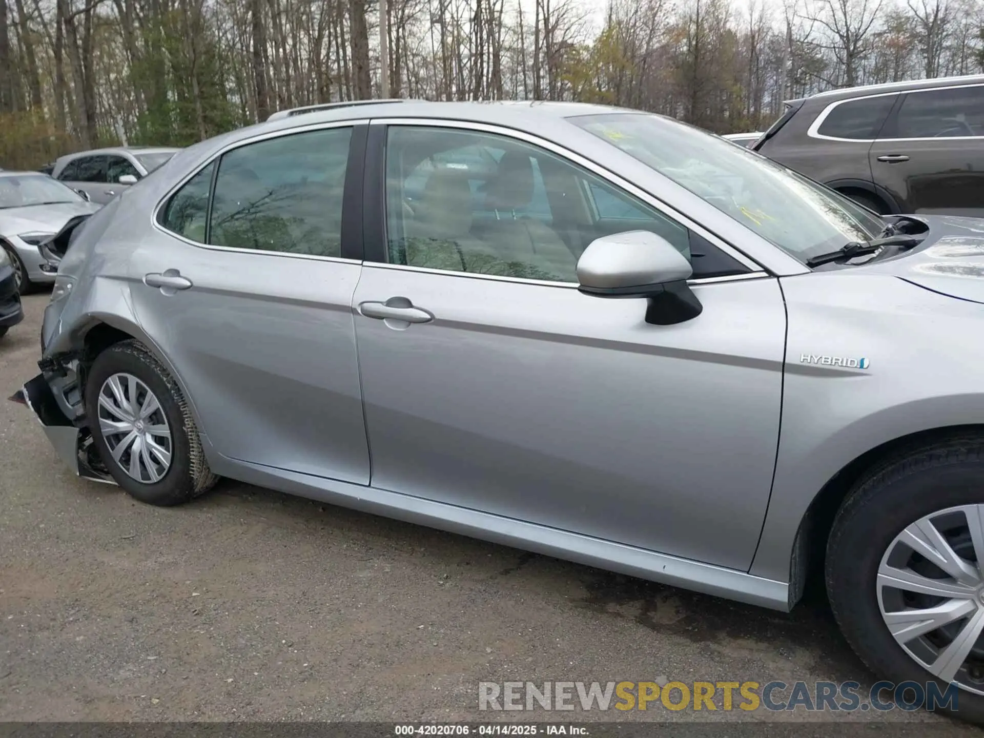 13 Photograph of a damaged car 4T1C31AK2LU530862 TOYOTA CAMRY 2020