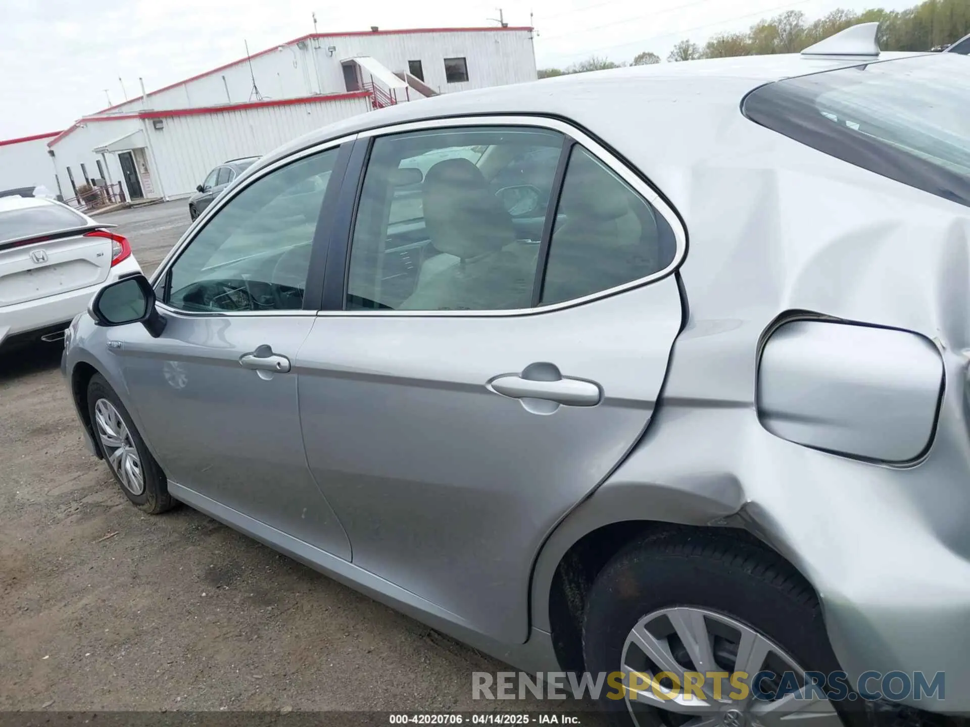 14 Photograph of a damaged car 4T1C31AK2LU530862 TOYOTA CAMRY 2020