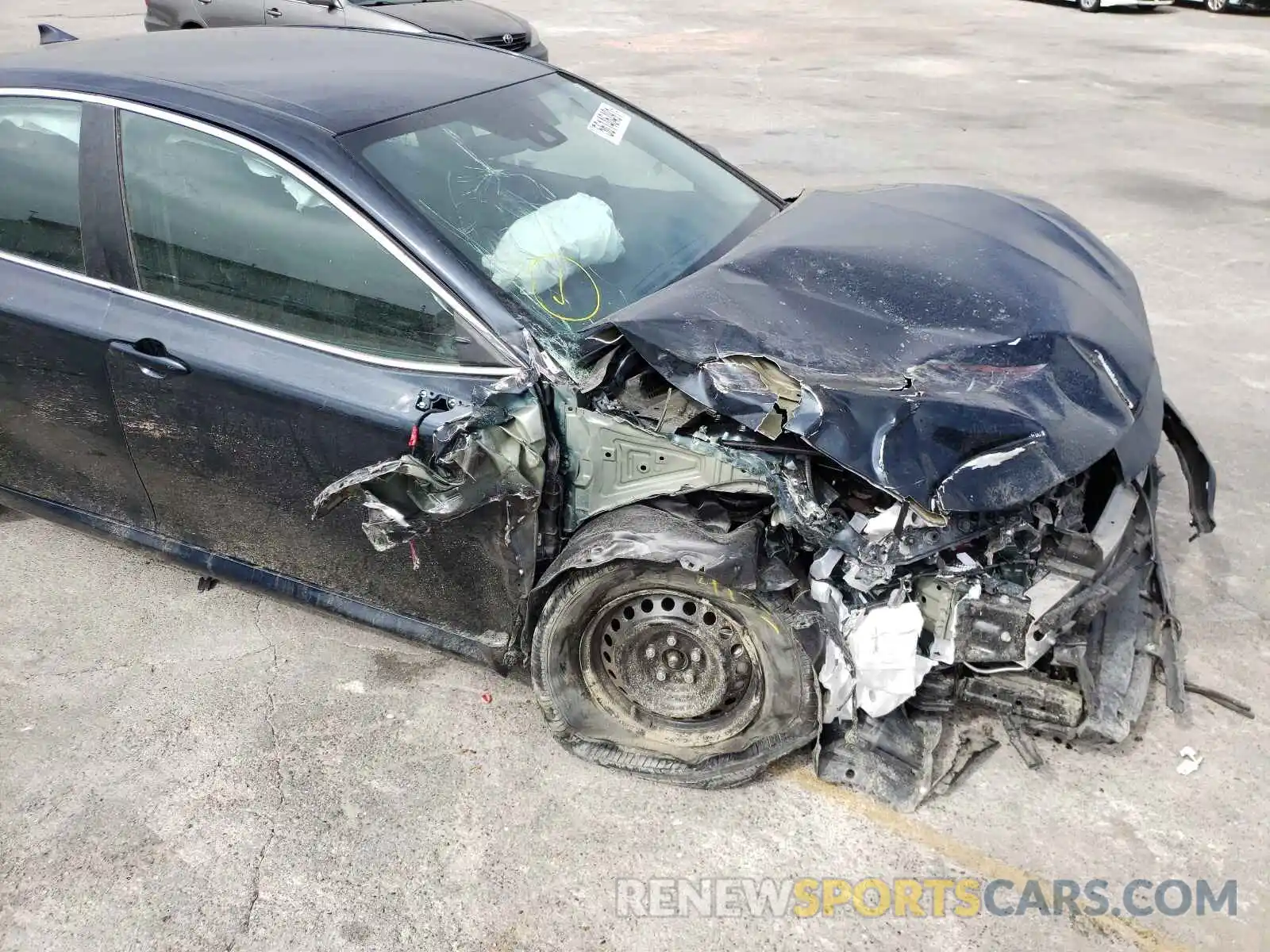 9 Photograph of a damaged car 4T1C31AK2LU533597 TOYOTA CAMRY 2020