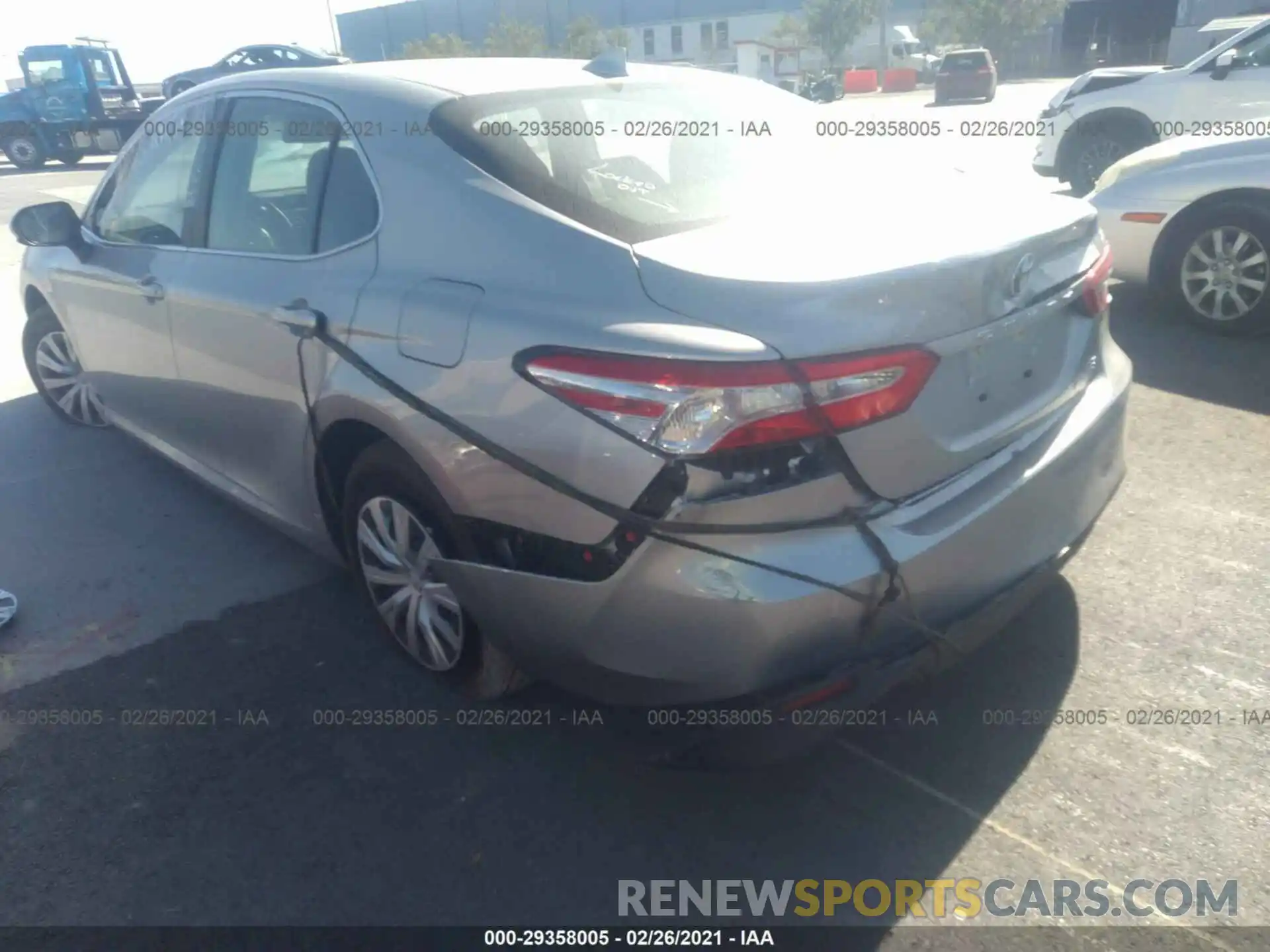 6 Photograph of a damaged car 4T1C31AK2LU534331 TOYOTA CAMRY 2020