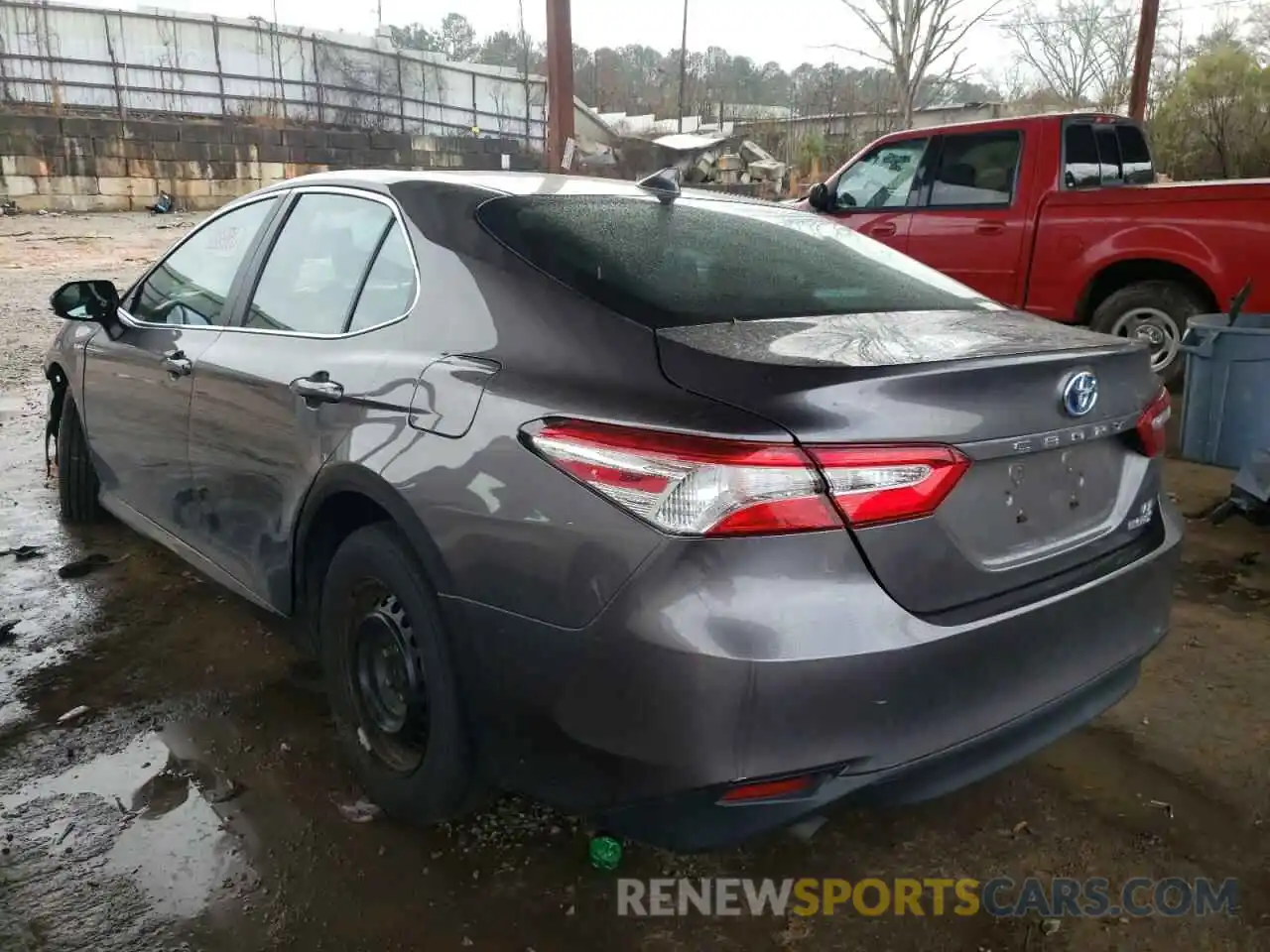 3 Photograph of a damaged car 4T1C31AK2LU535611 TOYOTA CAMRY 2020