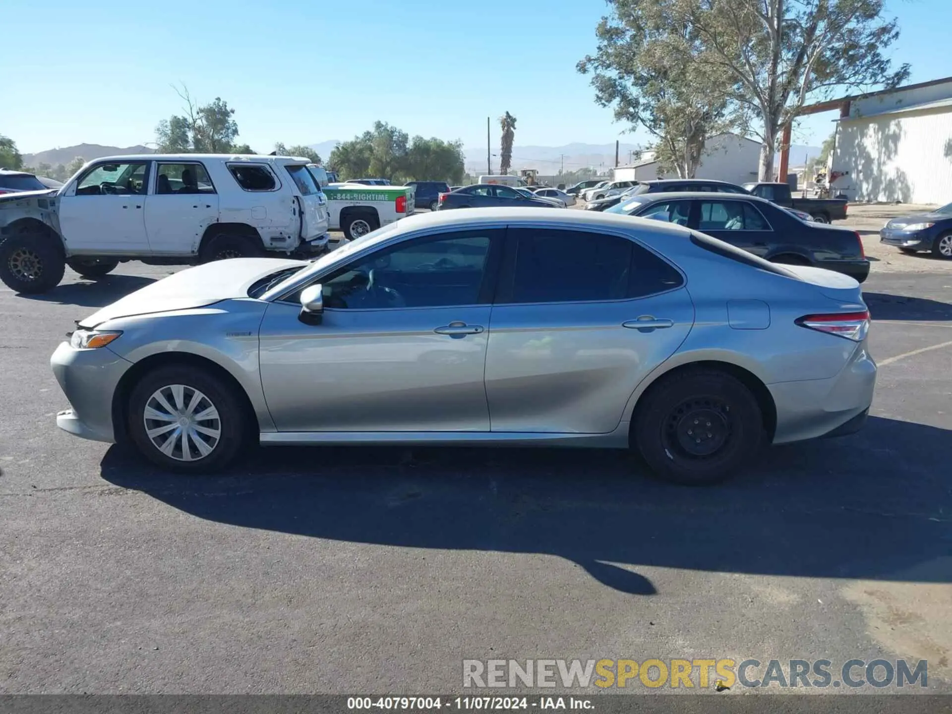 14 Photograph of a damaged car 4T1C31AK2LU541652 TOYOTA CAMRY 2020