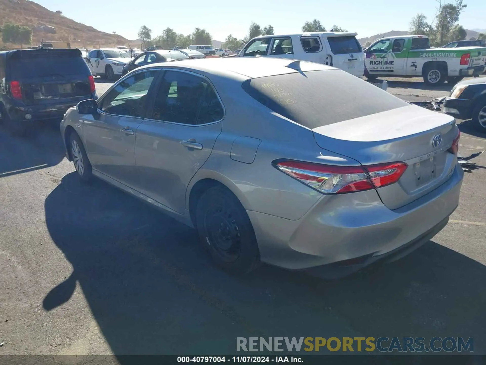 3 Photograph of a damaged car 4T1C31AK2LU541652 TOYOTA CAMRY 2020