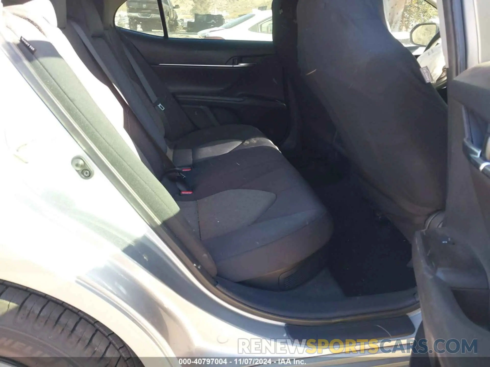 8 Photograph of a damaged car 4T1C31AK2LU541652 TOYOTA CAMRY 2020