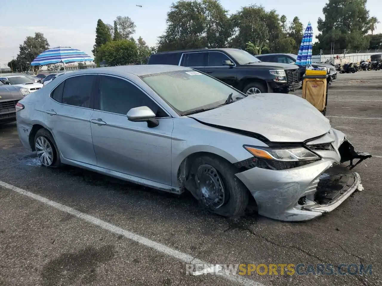 4 Photograph of a damaged car 4T1C31AK2LU544714 TOYOTA CAMRY 2020