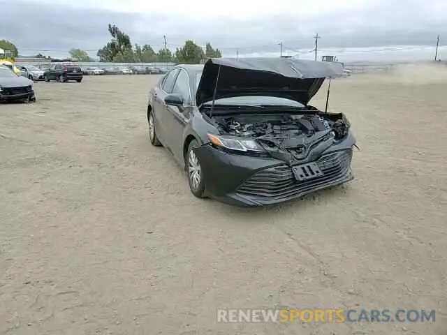 11 Photograph of a damaged car 4T1C31AK3LU018060 TOYOTA CAMRY 2020