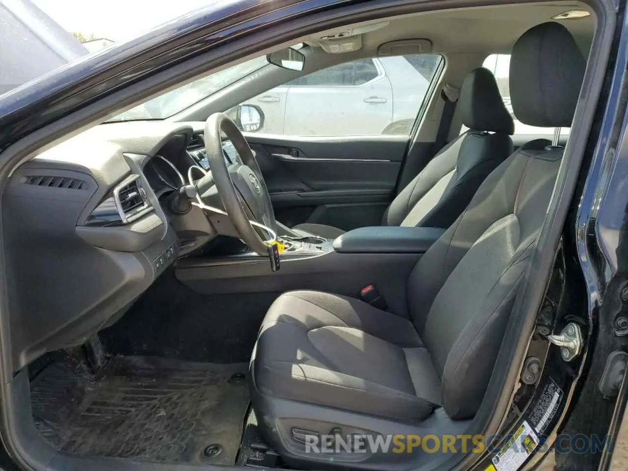 7 Photograph of a damaged car 4T1C31AK3LU526562 TOYOTA CAMRY 2020