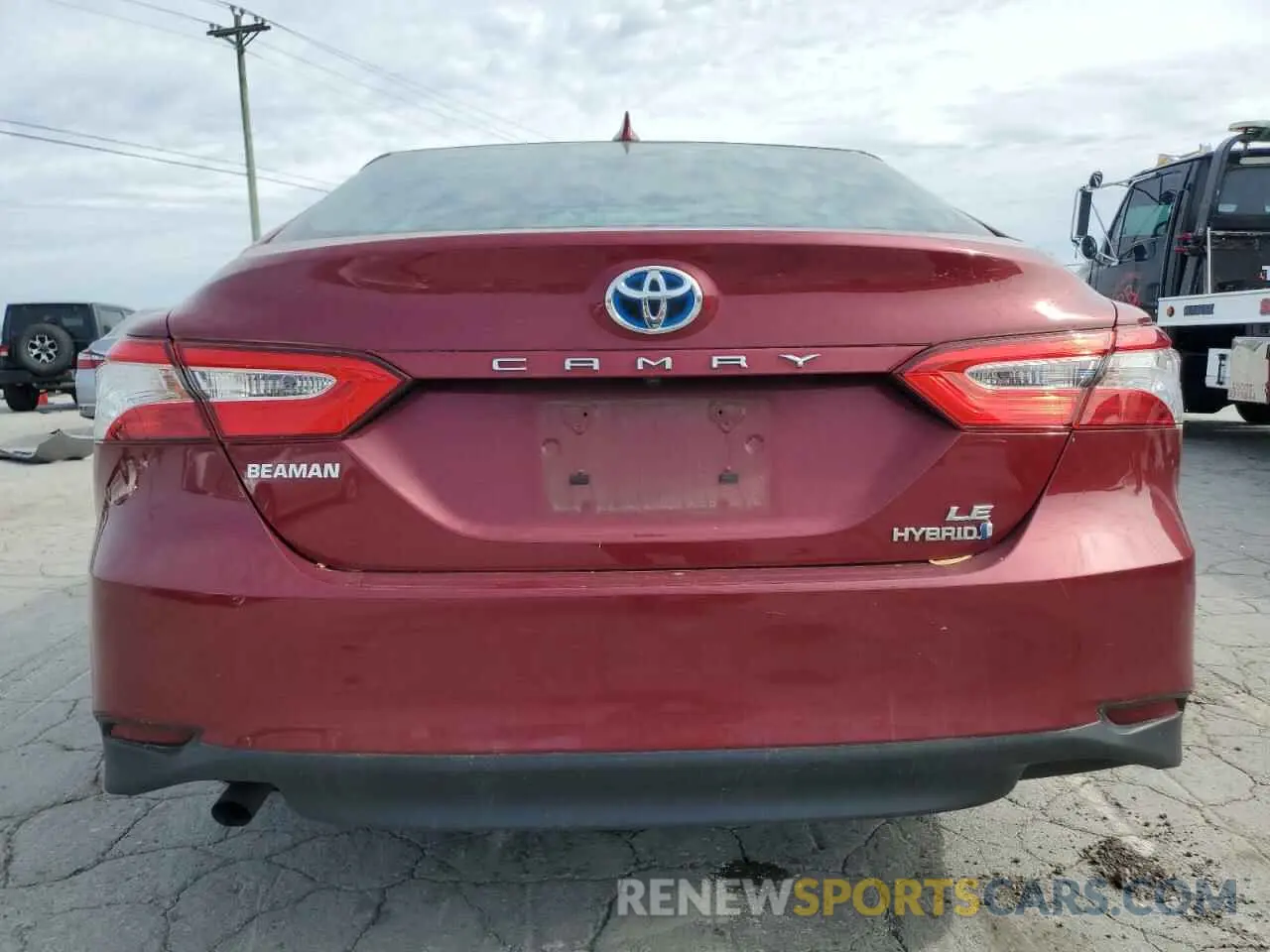 6 Photograph of a damaged car 4T1C31AK3LU529400 TOYOTA CAMRY 2020