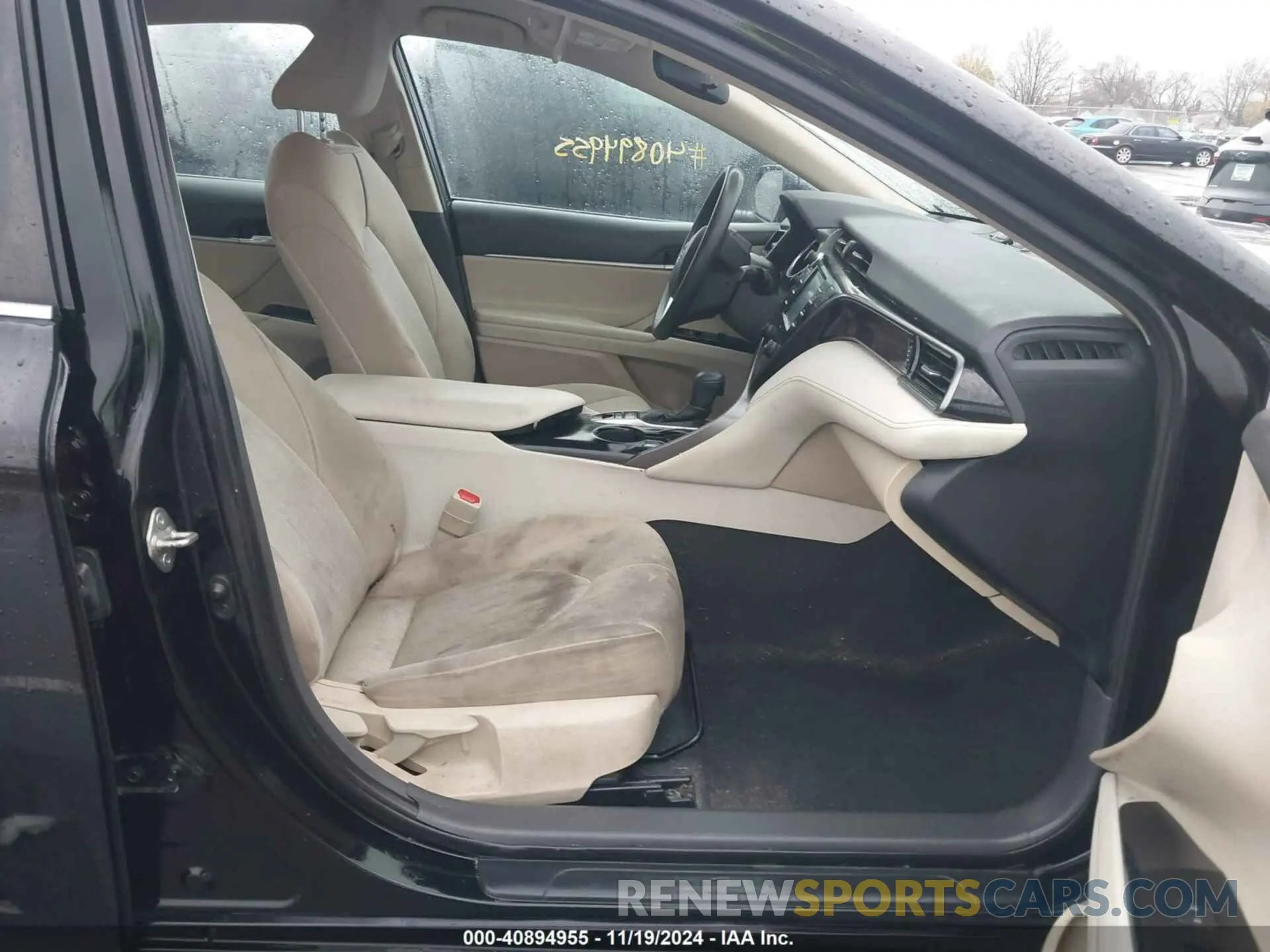 5 Photograph of a damaged car 4T1C31AK3LU530997 TOYOTA CAMRY 2020
