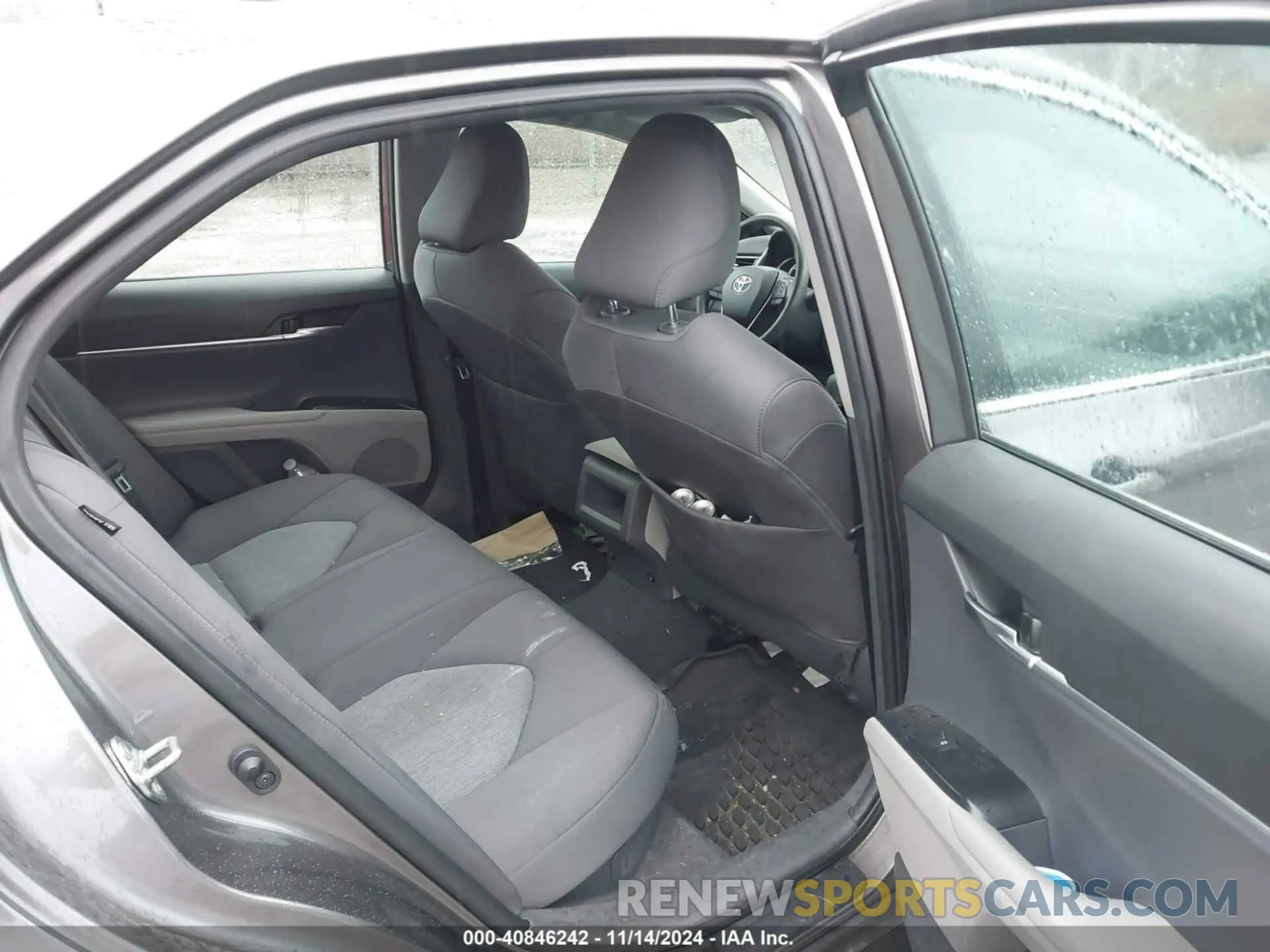 8 Photograph of a damaged car 4T1C31AK3LU534502 TOYOTA CAMRY 2020