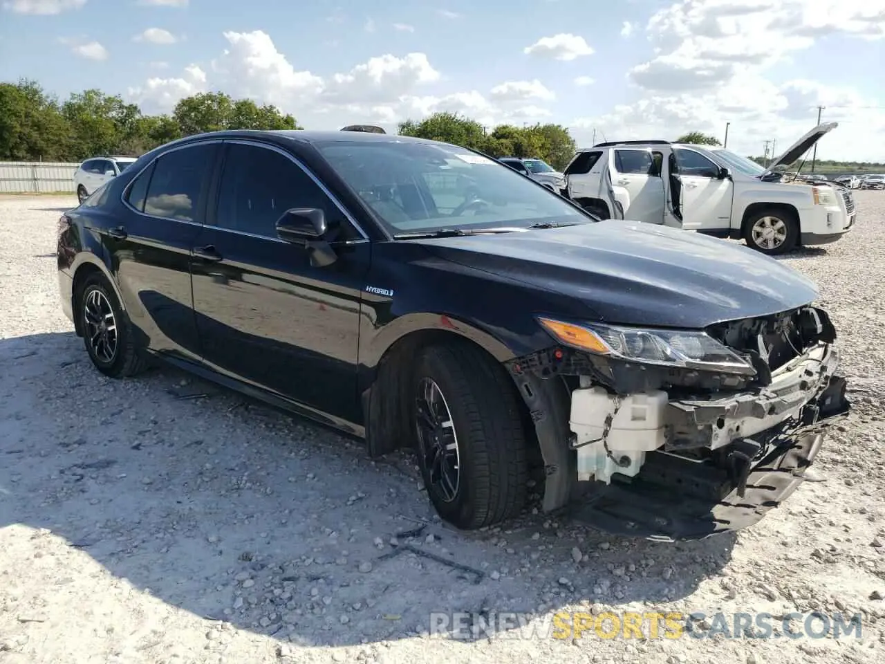 4 Photograph of a damaged car 4T1C31AK3LU544723 TOYOTA CAMRY 2020