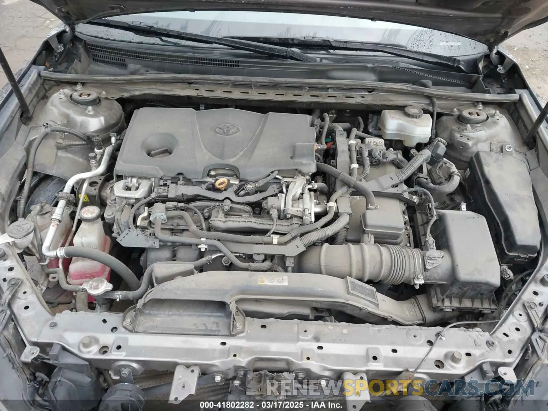 10 Photograph of a damaged car 4T1C31AK4LU013840 TOYOTA CAMRY 2020
