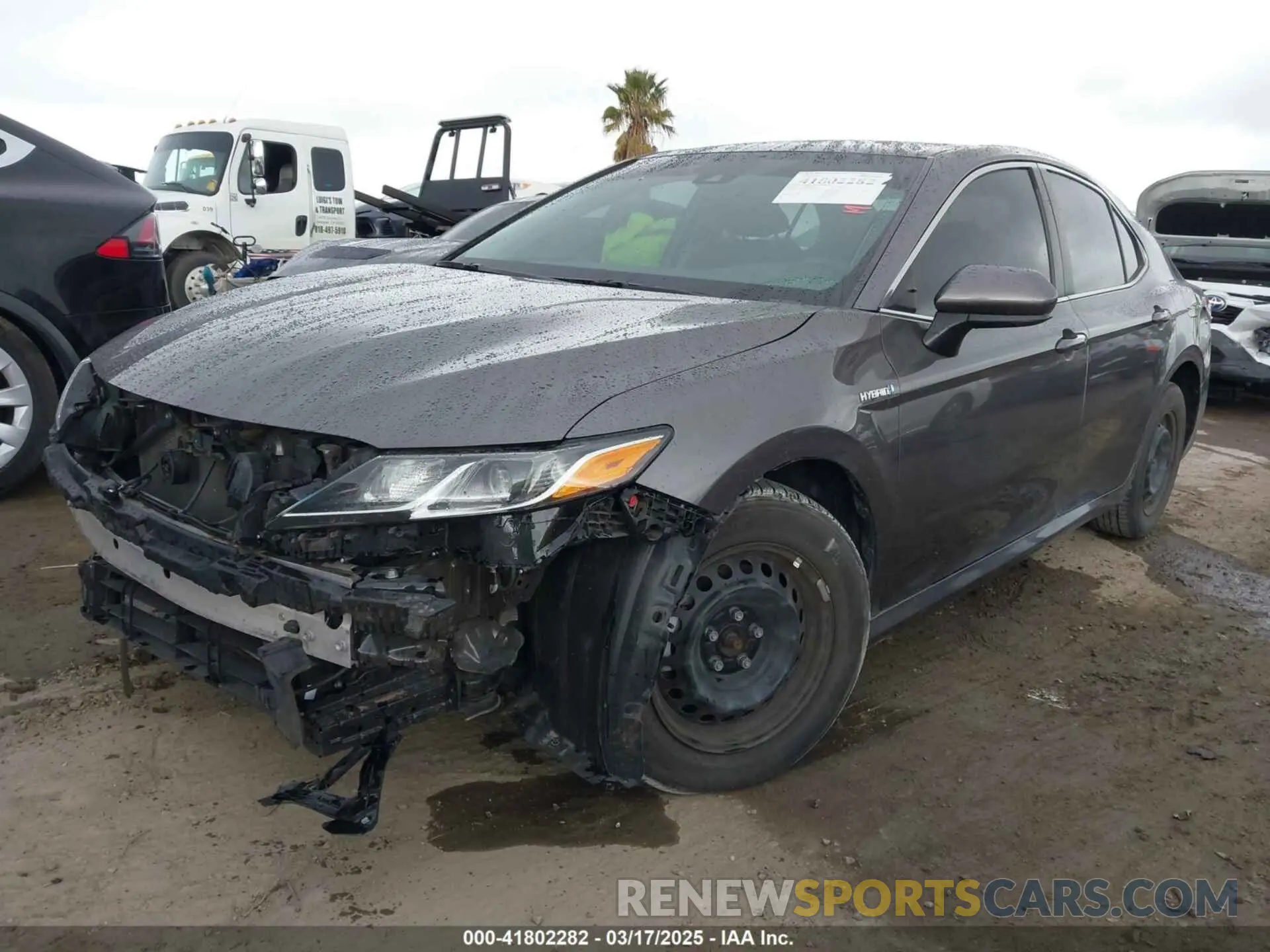 2 Photograph of a damaged car 4T1C31AK4LU013840 TOYOTA CAMRY 2020