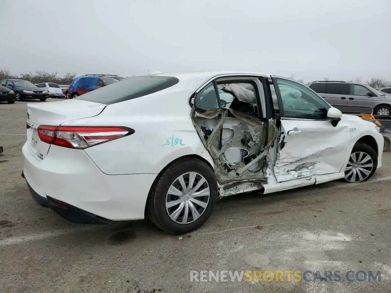 3 Photograph of a damaged car 4T1C31AK4LU518180 TOYOTA CAMRY 2020