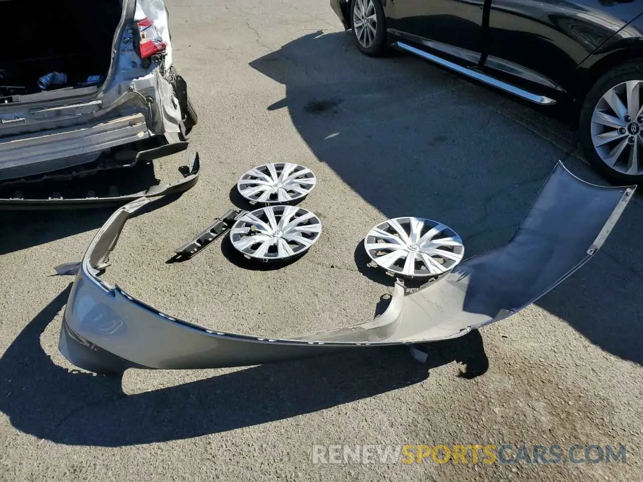 12 Photograph of a damaged car 4T1C31AK4LU521757 TOYOTA CAMRY 2020