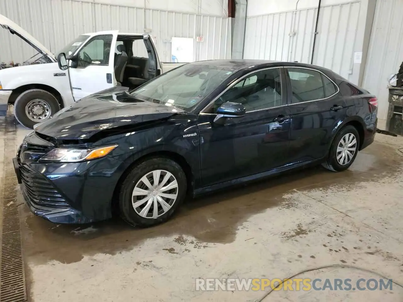 1 Photograph of a damaged car 4T1C31AK4LU523525 TOYOTA CAMRY 2020